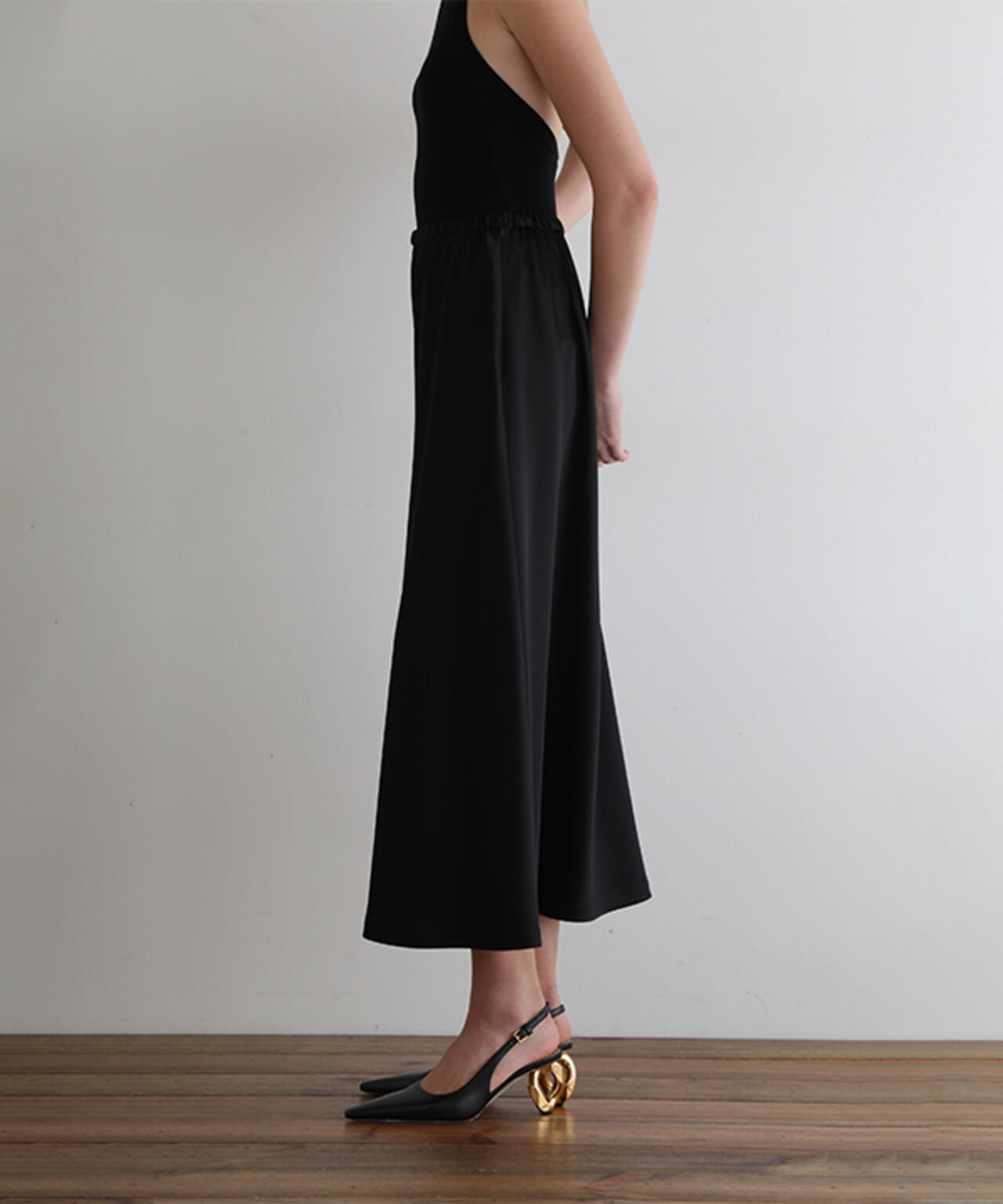 クラシックサテンスカート