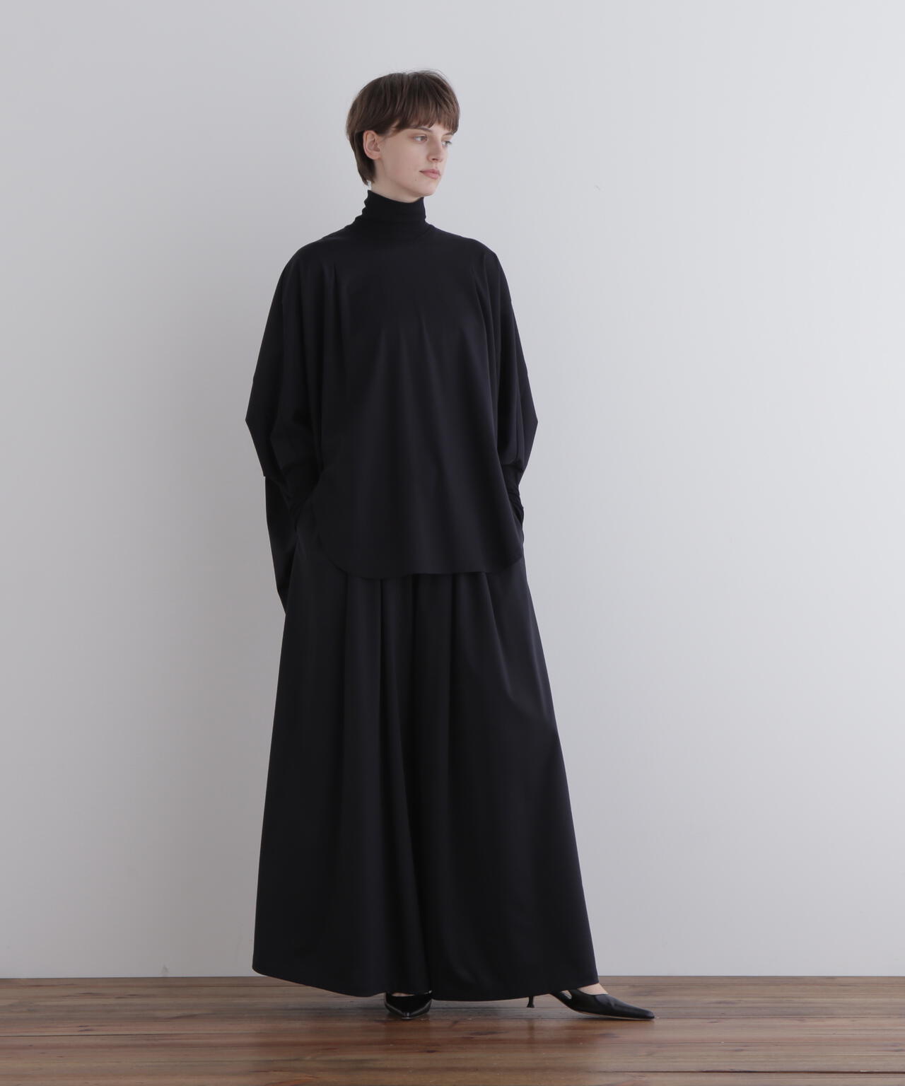 コンパクトギャザーワイドパンツ