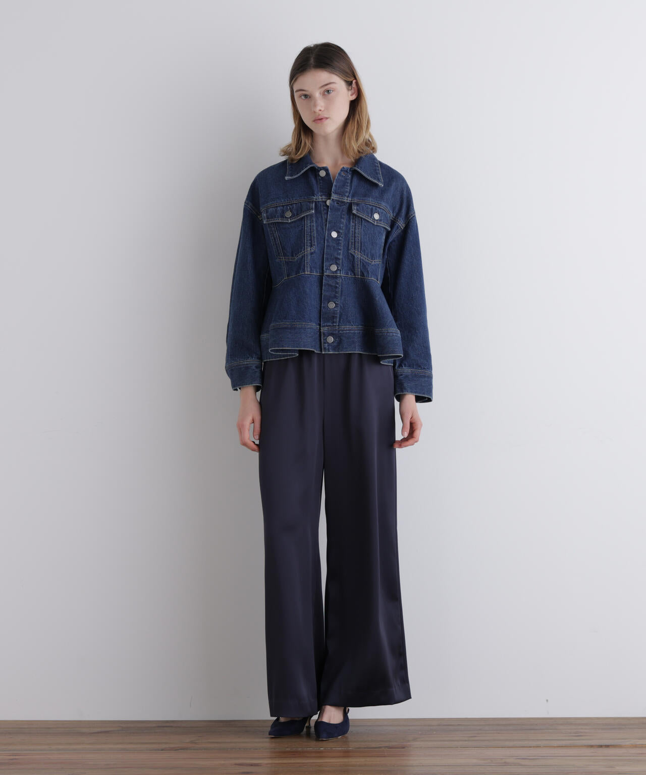 クラシックサテンパンツ