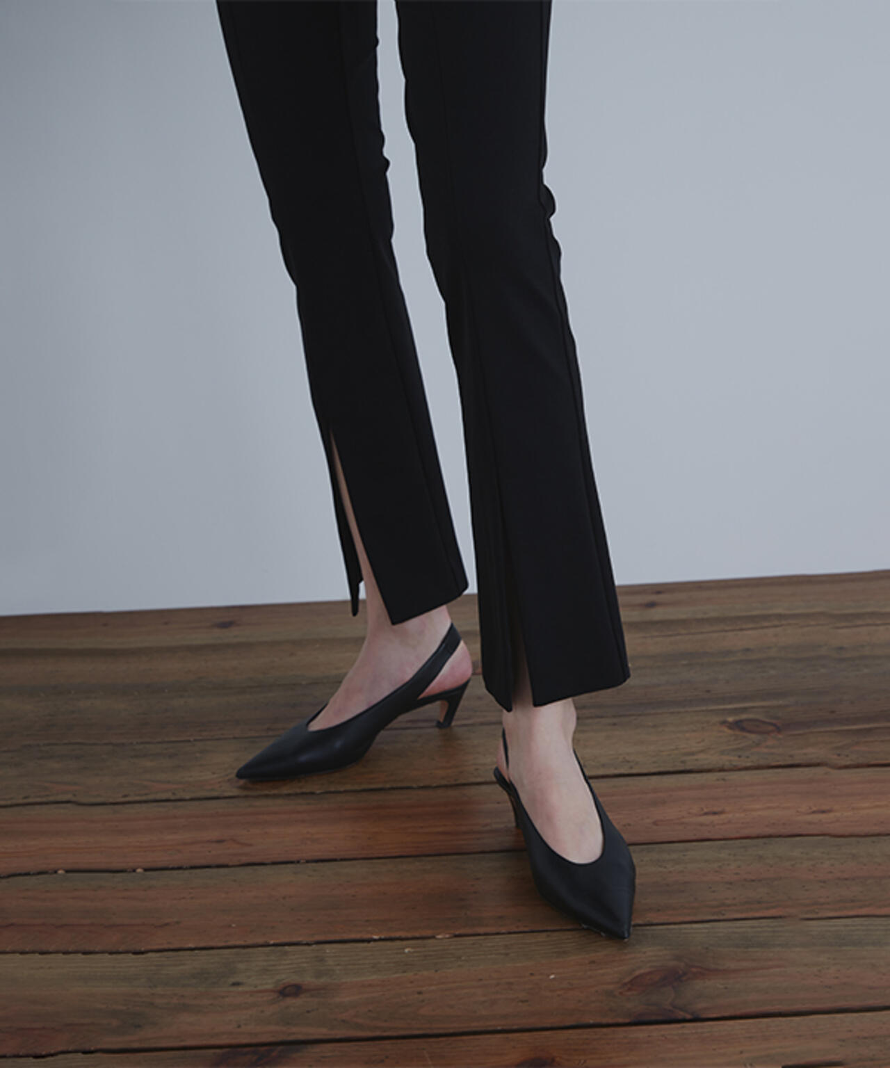 【EC限定】ハイストレッチフロンスリットパンツ（＋5cm丈）