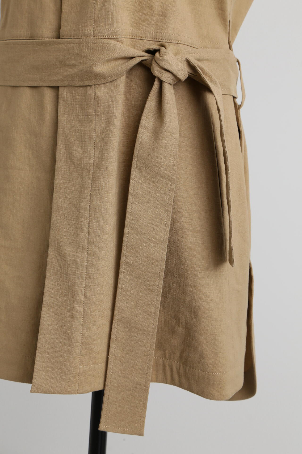 【TV着用】 Belted Sleeveless Jacket