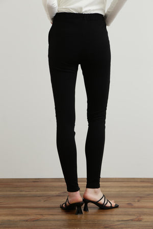 075a0d7f-39ab-5e0f-bc0f-b3ae6419dc16_Image