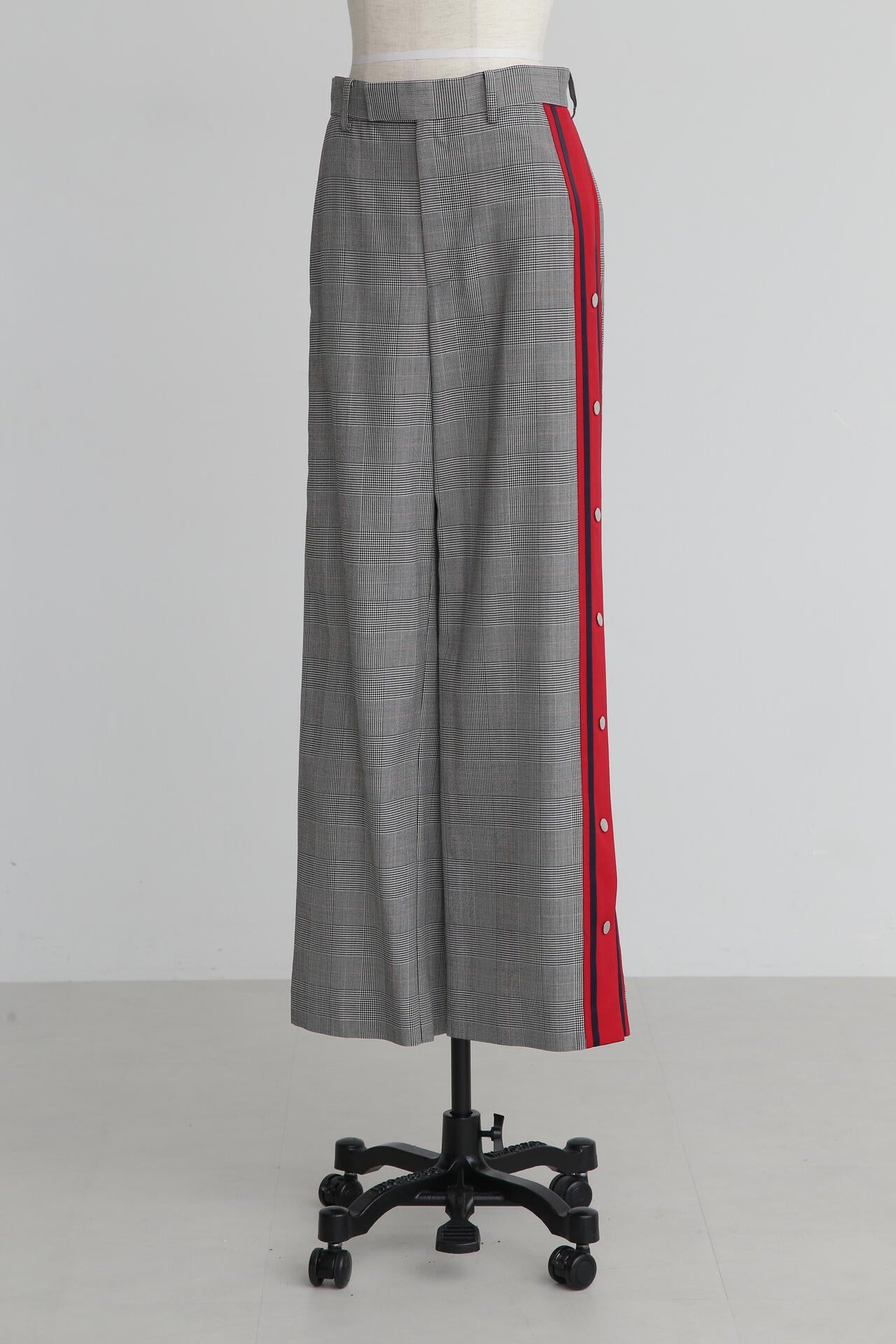 1ed8424a-876d-5810-af39-75210448fc83_Image