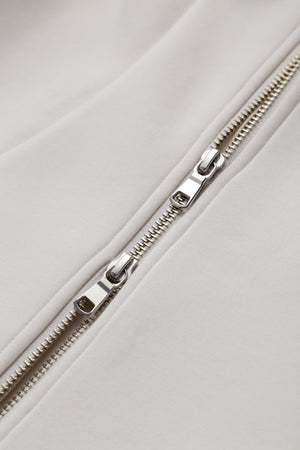 b29f6a24-4d83-5618-a903-ddb5e1365ffb_Image