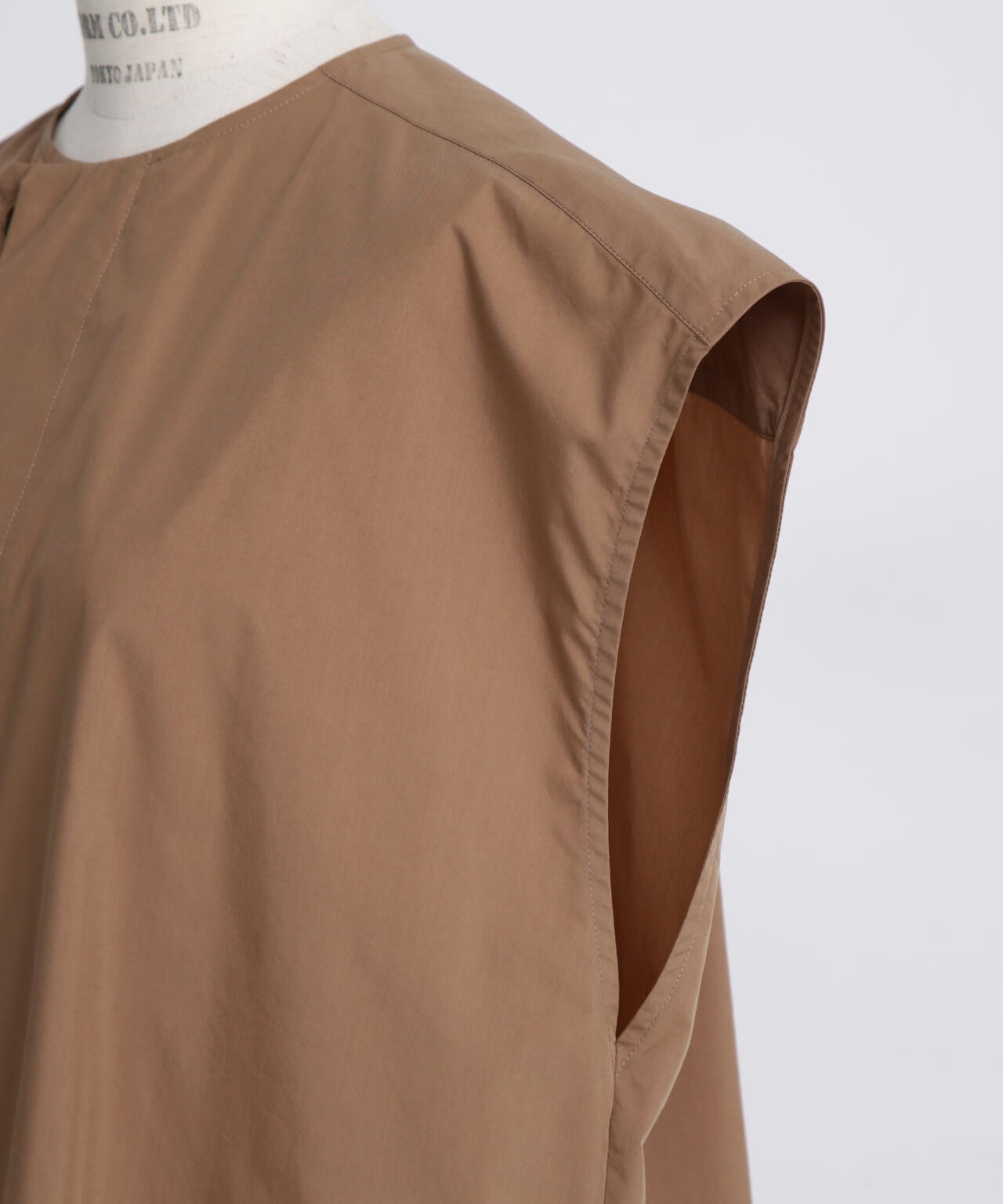 【VERY 9月号掲載商品】Roundneck Gilet Blouse