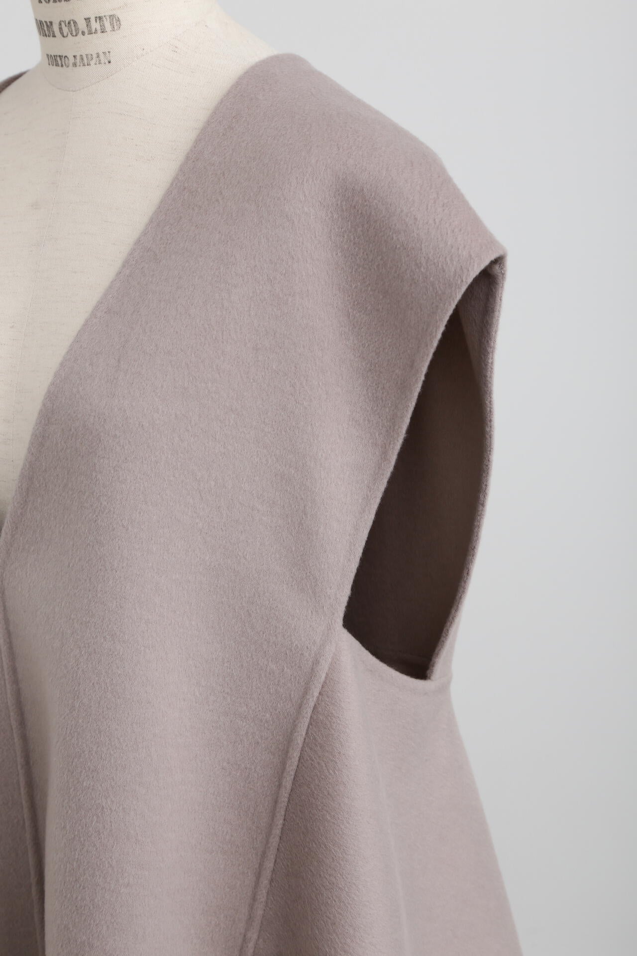 Back Peplum Gilet BL