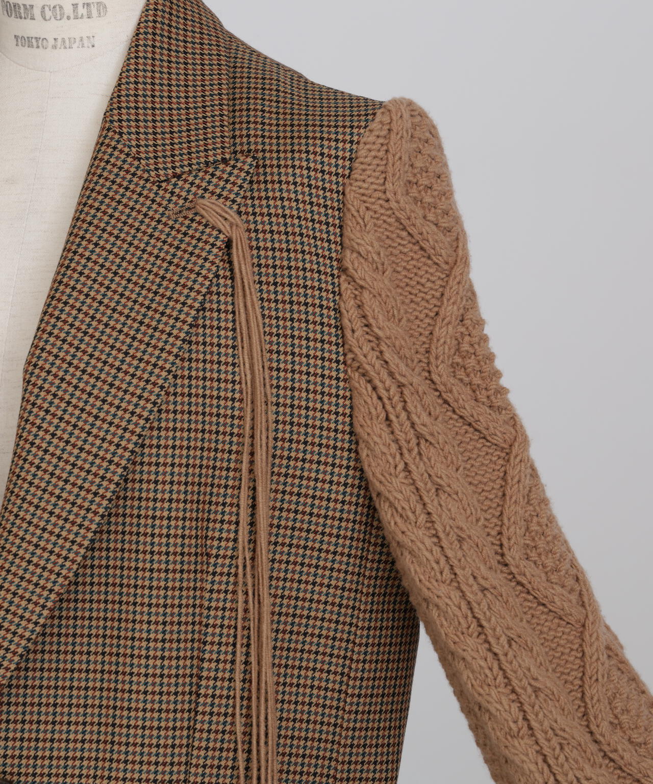 Cable Knit Sleeve Jacket