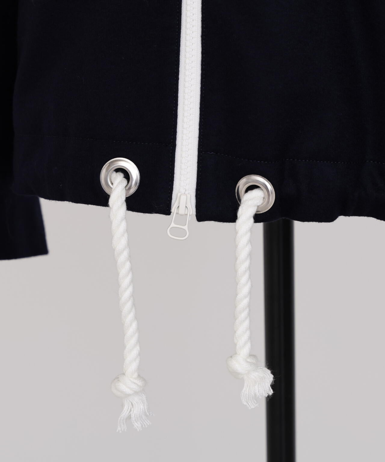 Bicolor Zip Swing Top