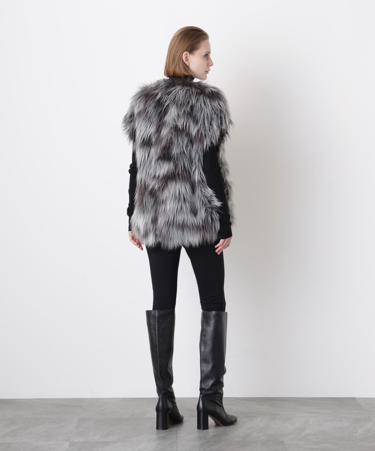 Gradation Dyed Fur Touch Gilet