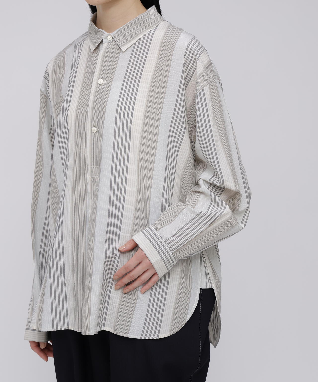 quitan / COTTON SILK 'STRIKE-OFF' STRIPE SMALL COLLAR PULLOVER SHIRT