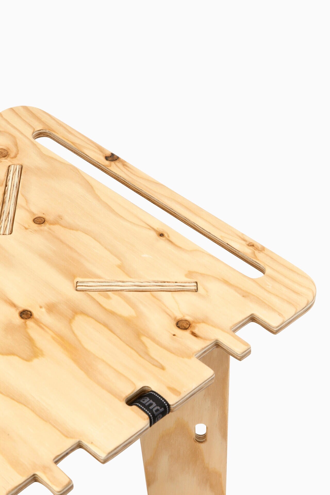 5b0fb390-0650-51be-ae99-25d4ba0aebb9_Image