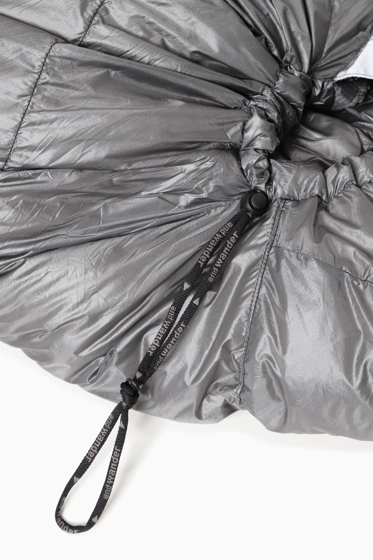 NANGA × and wander sleeping bag 500 | and wander（アンド