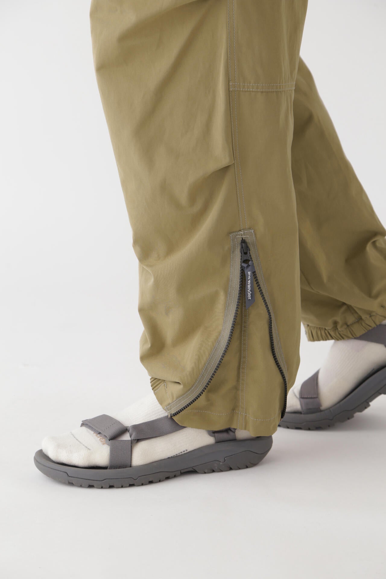 side zip hem pants