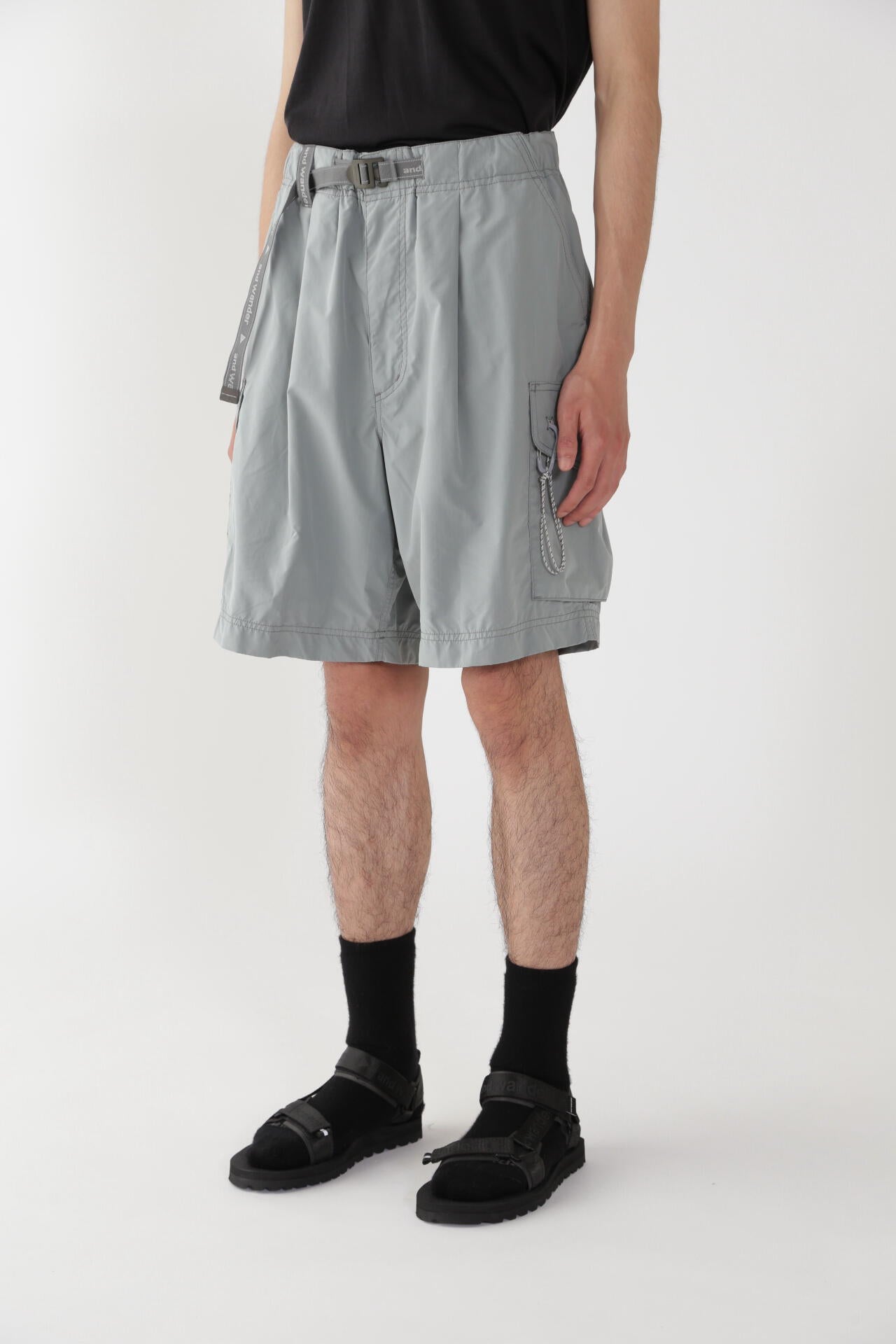 oversized cargo short pants (M) | and wander（アンドワンダー