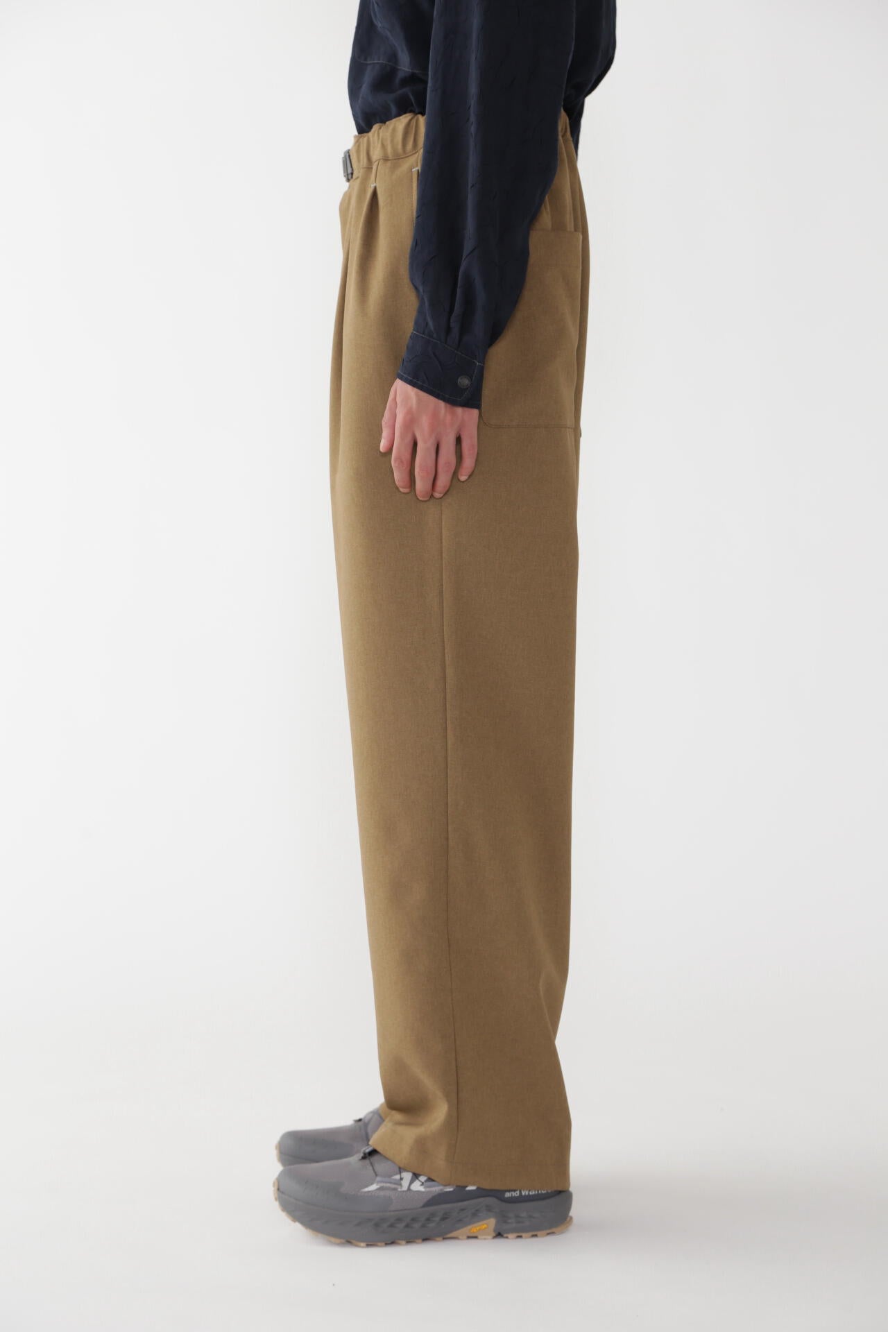 PE melange twill pants | and wander（アンドワンダー） ｜【公式