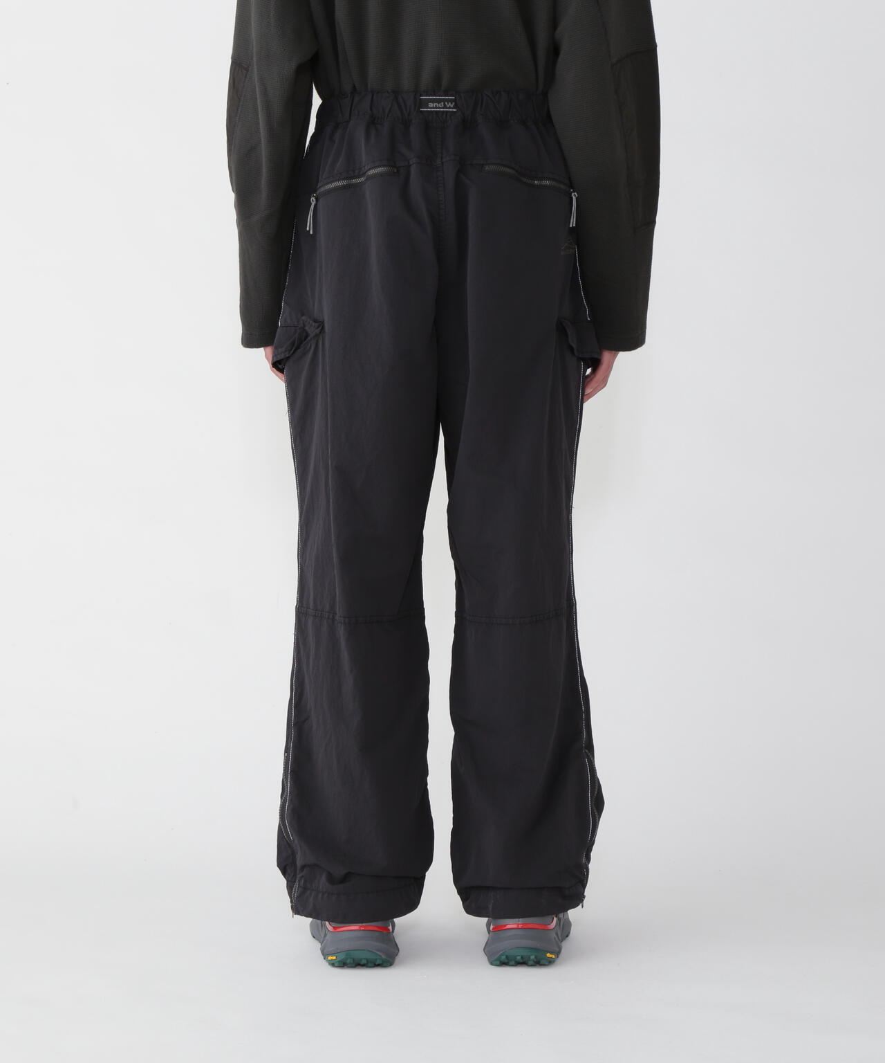 ROA x and wander garment dye nylon pants | and wander（アンド