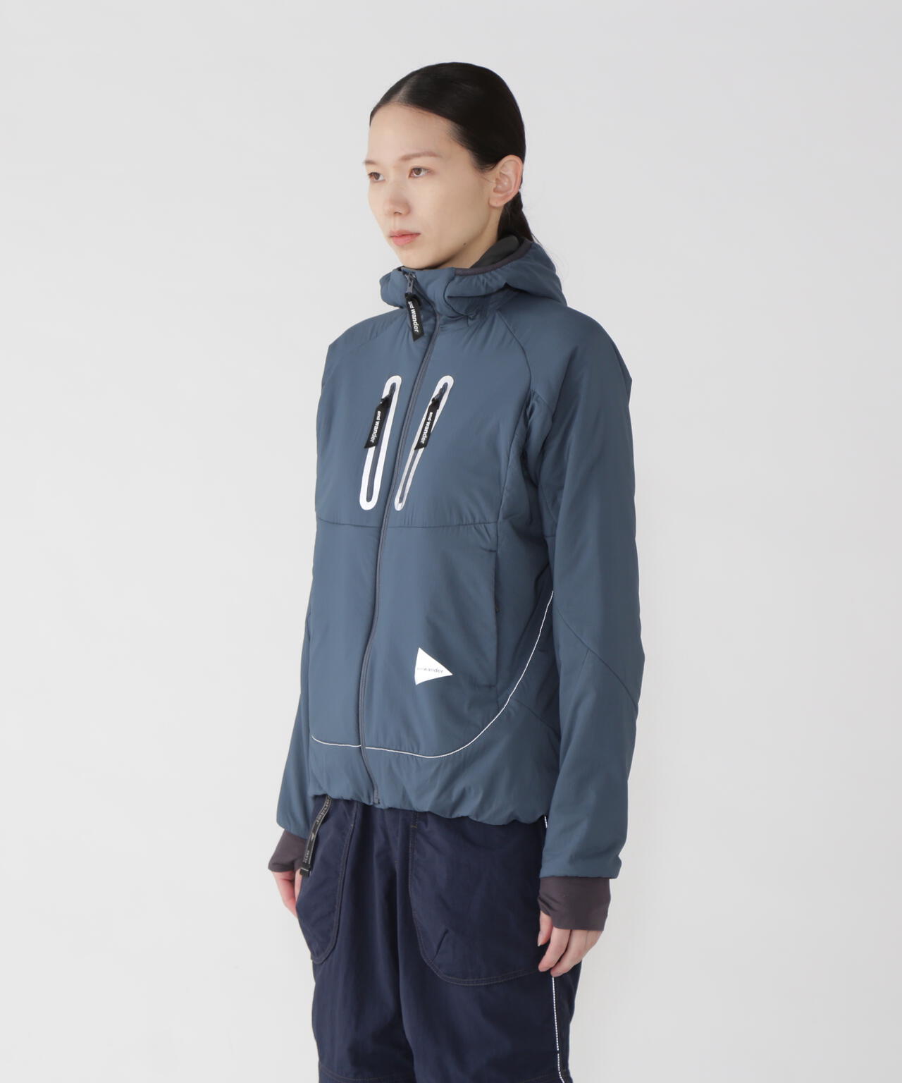 alpha AIR hoodie | and wander（アンドワンダー） ｜【公式