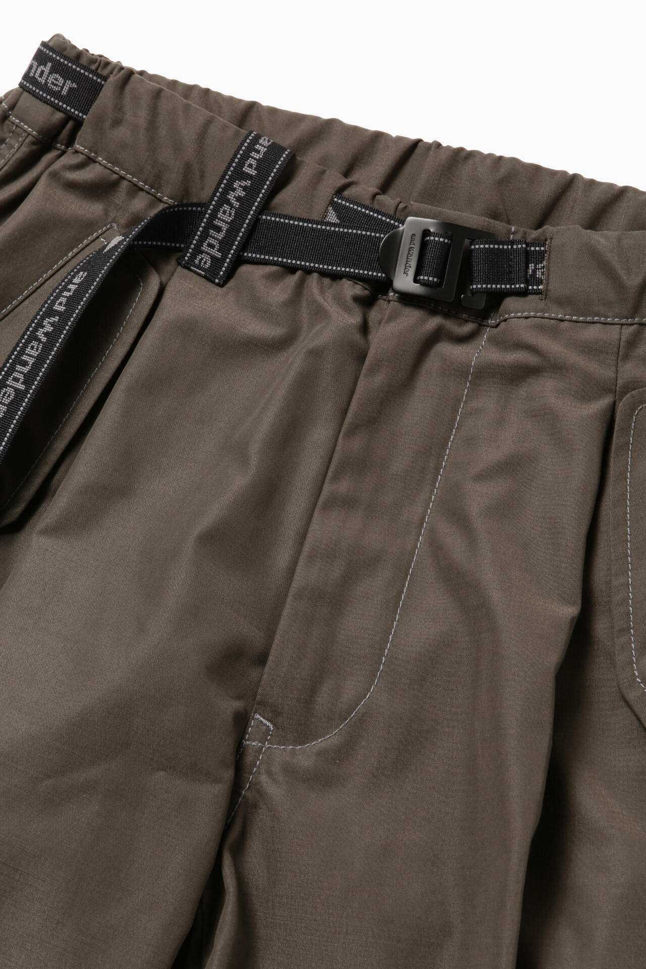 high count cloth side zip hem pants | and wander（アンドワンダー