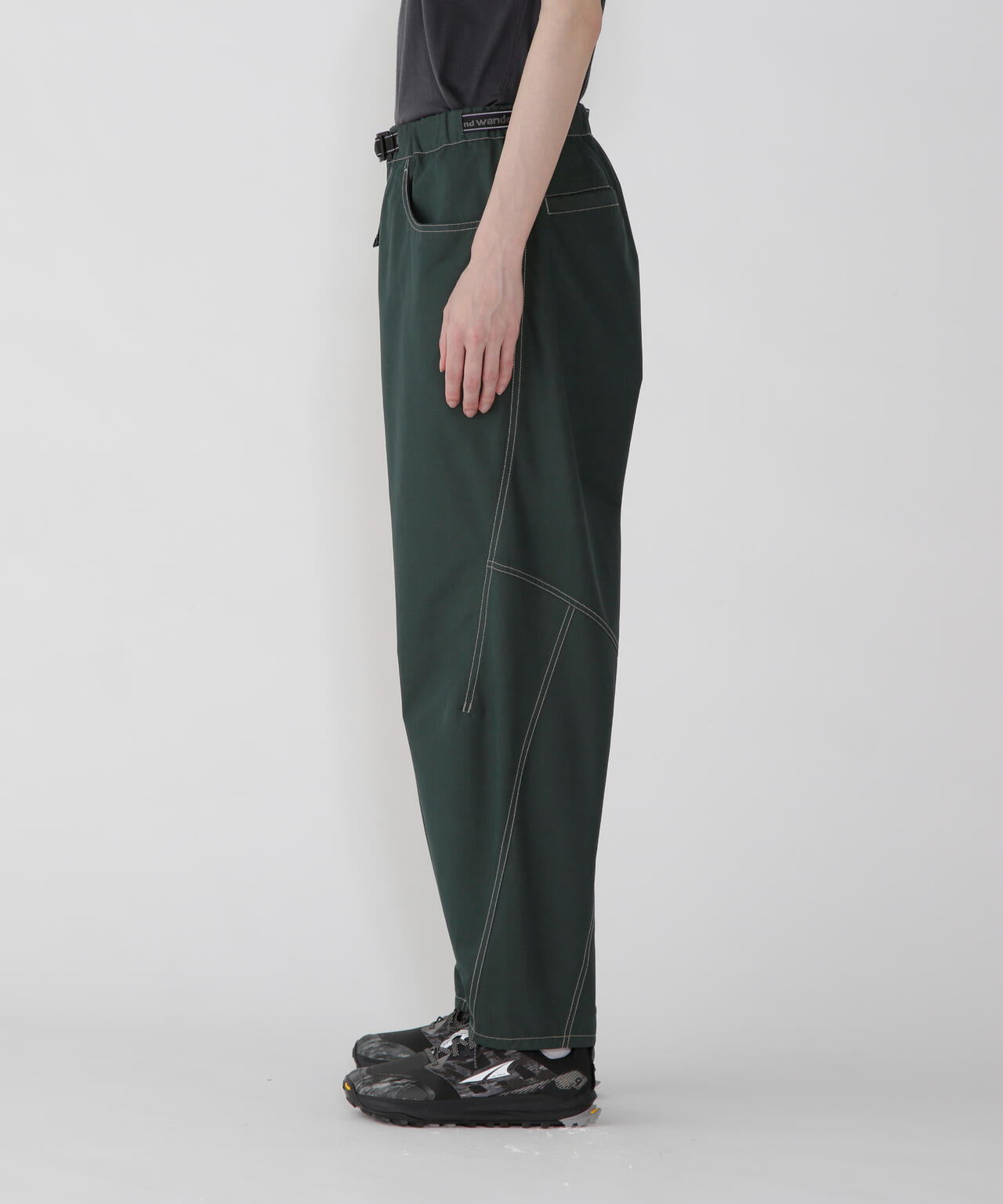 high count cloth wide pants | and wander（アンドワンダー