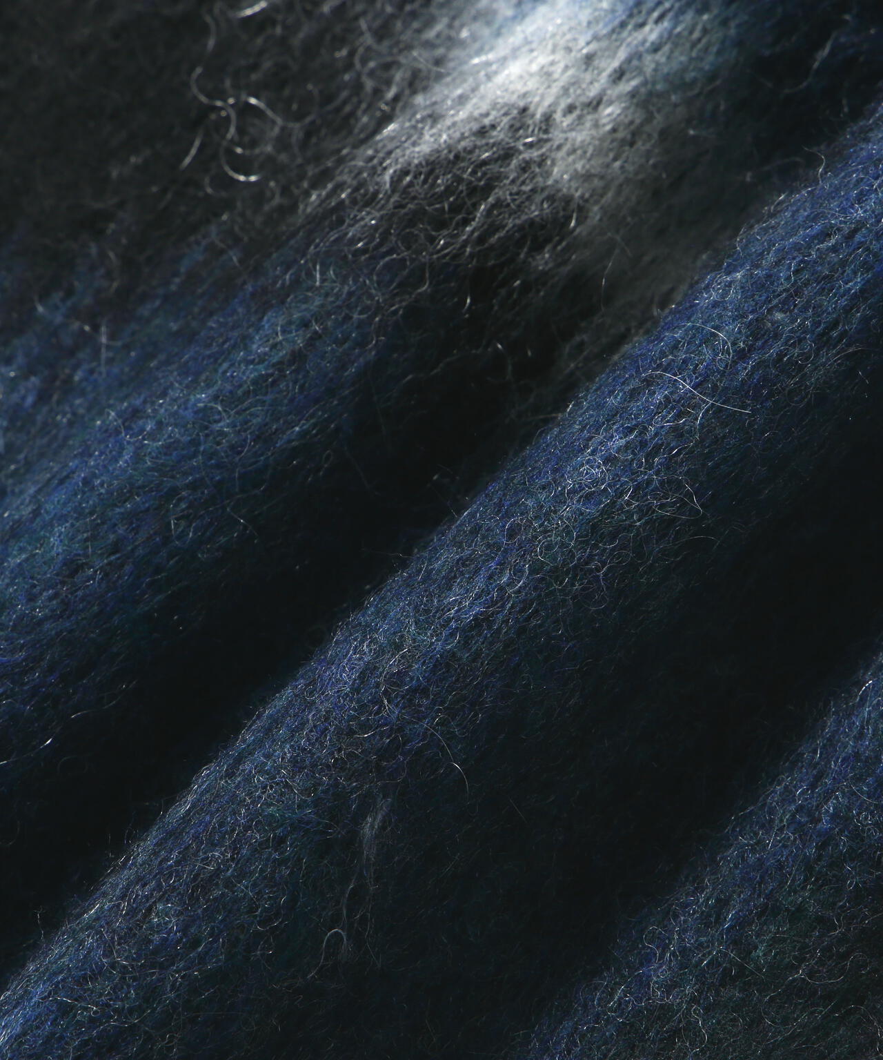 mix color shaggy knit sweater | and wander（アンドワンダー