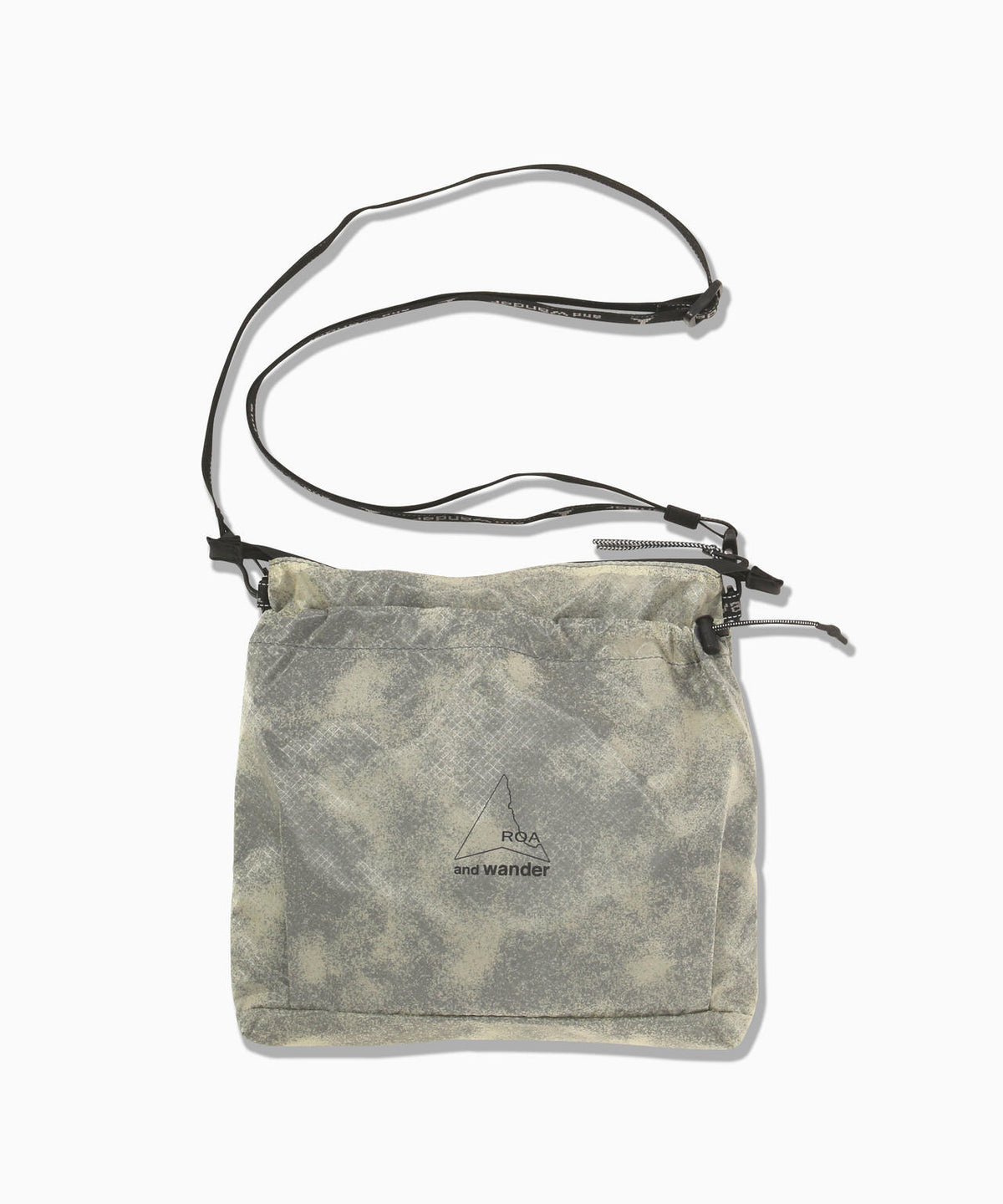 ROA x and wander sil printed sacoche | and wander（アンドワンダー 