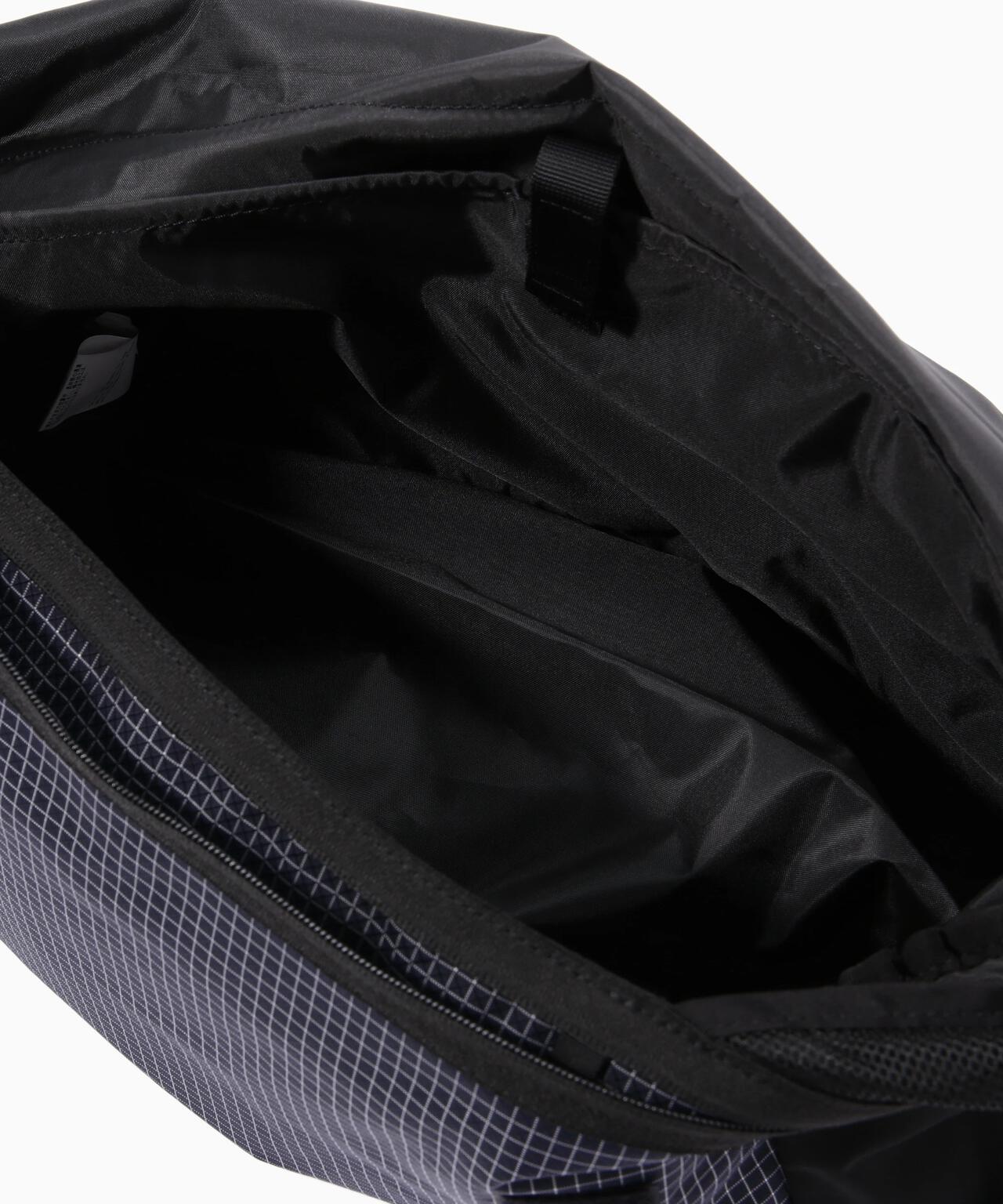 ocean rip messenger bag | and wander（アンドワンダー） ｜【公式