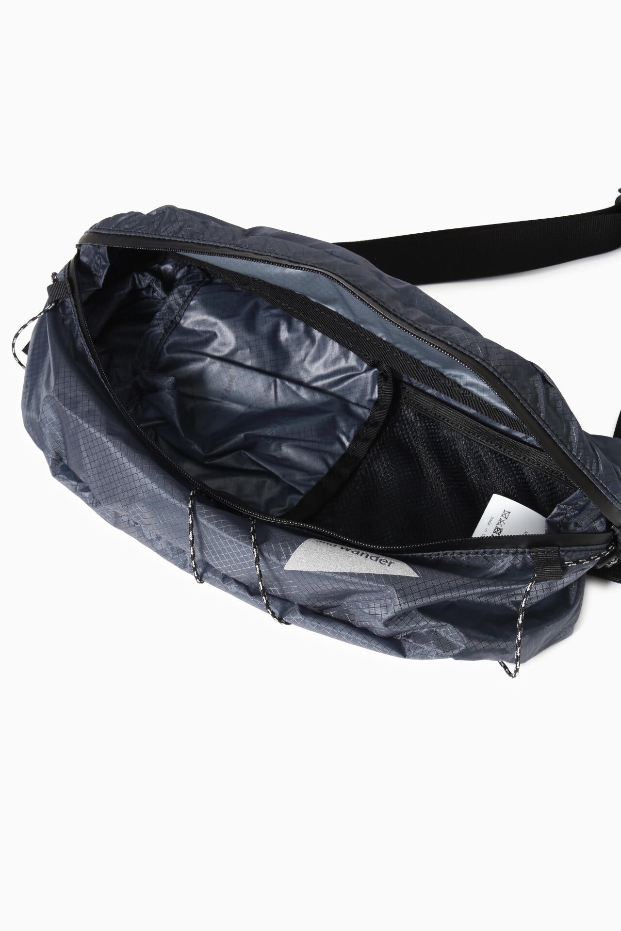 sil waist bag | and wander（アンドワンダー） ｜【公式】通販