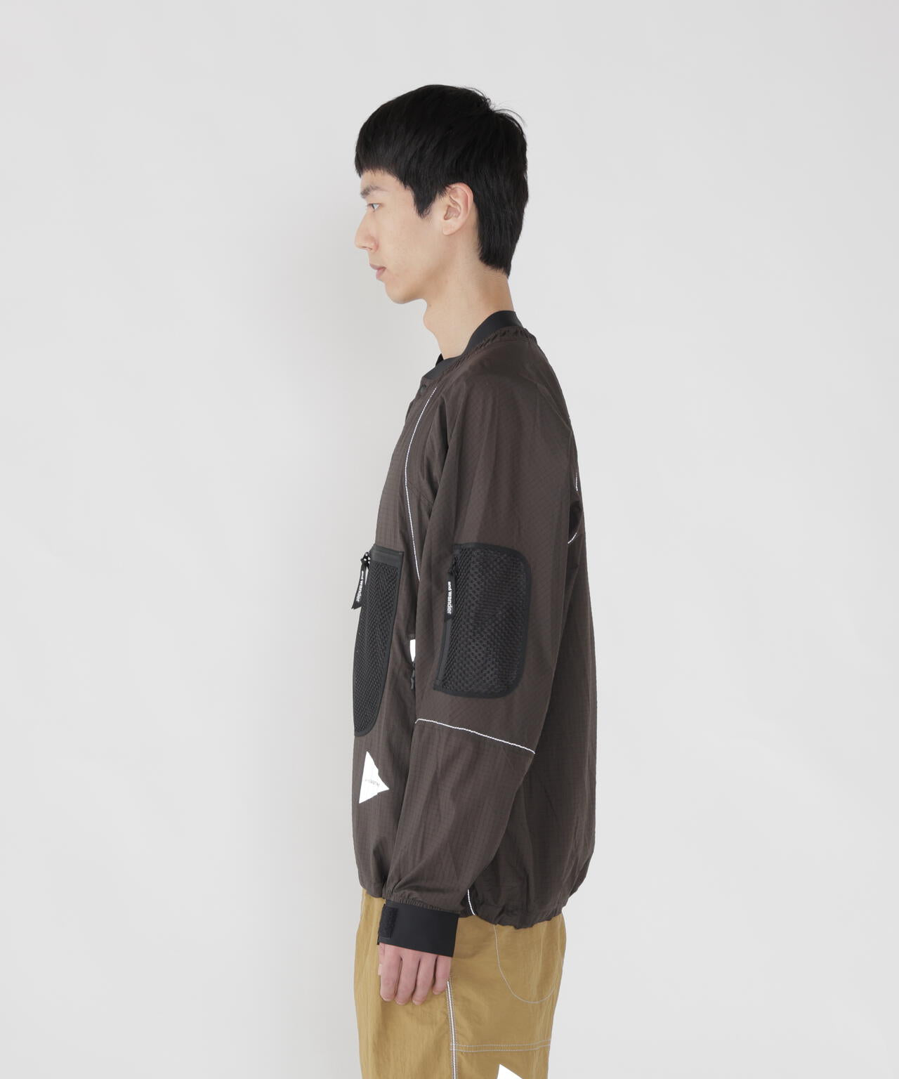 breath rip pullover jacket | and wander（アンドワンダー） ｜【公式
