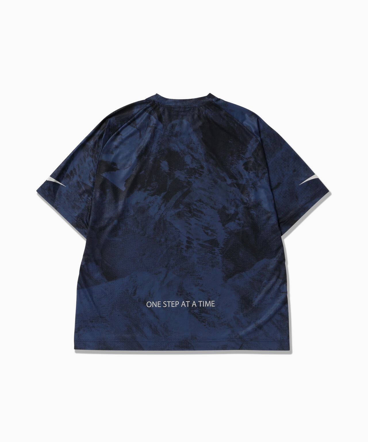たっしーページ Altra × and wander graphic SS T | and wander（アンドワンダー