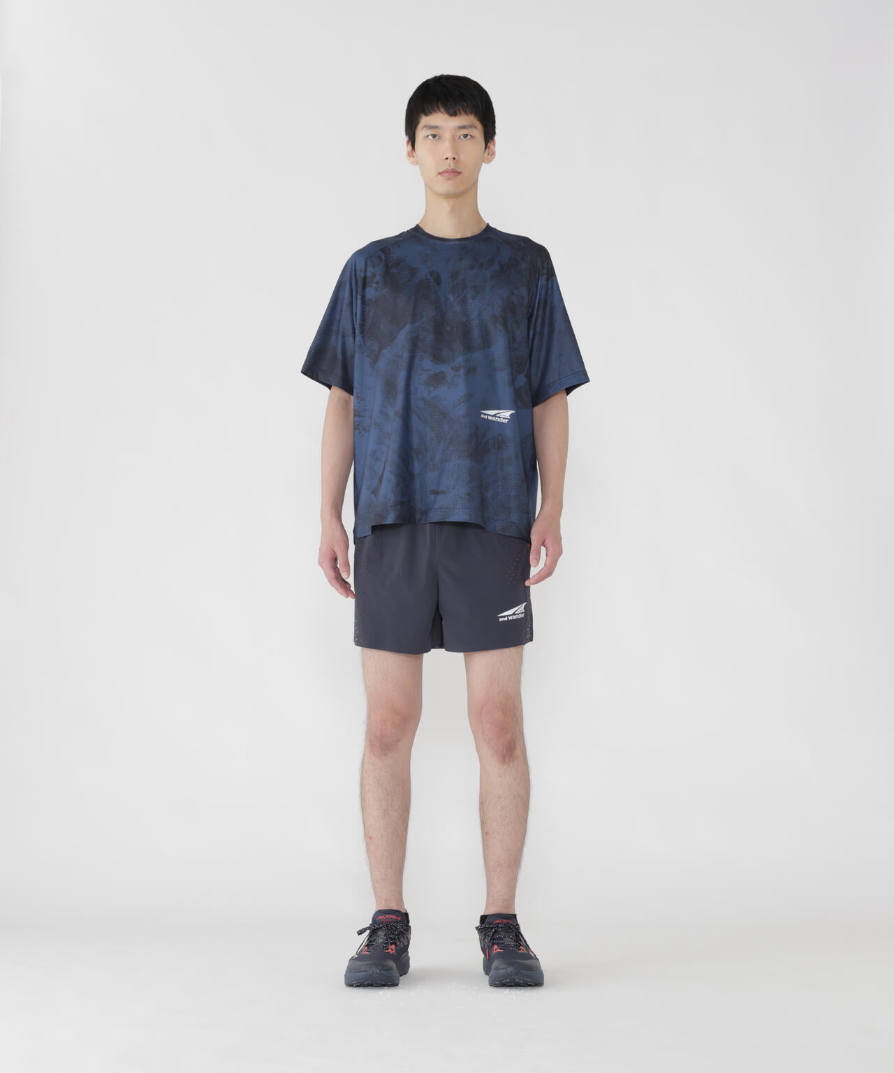 Altra × and wander graphic SS T | and wander（アンドワンダー