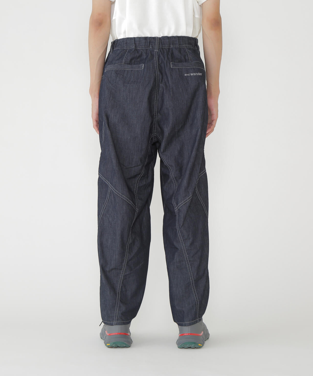 dry easy denim wide pants | and wander（アンドワンダー） ｜【公式