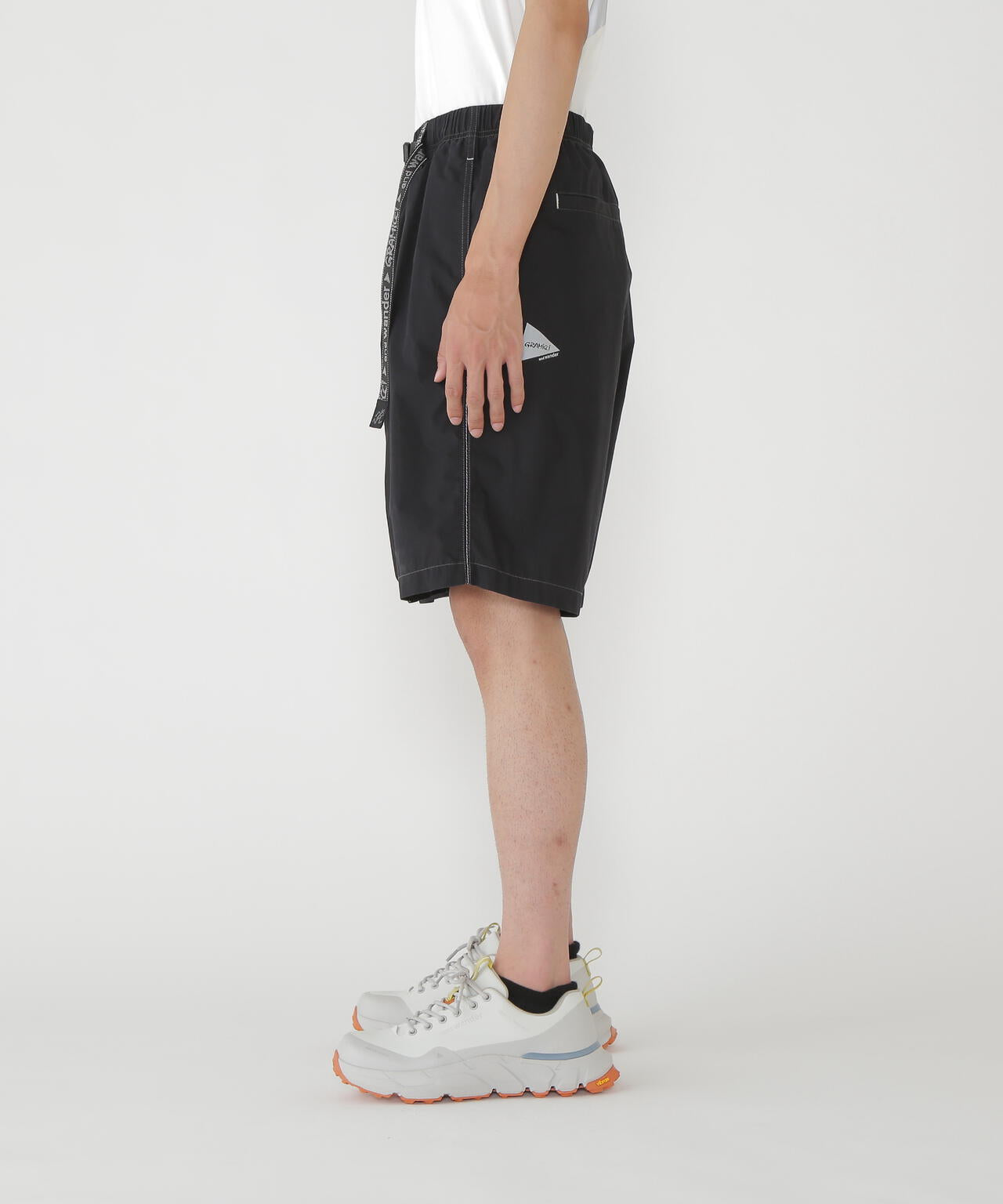 【新品】GRAMICCI and wander ブラックショートパンツ Gramicci × and wander C/N g-short | and wander（アンドワンダー