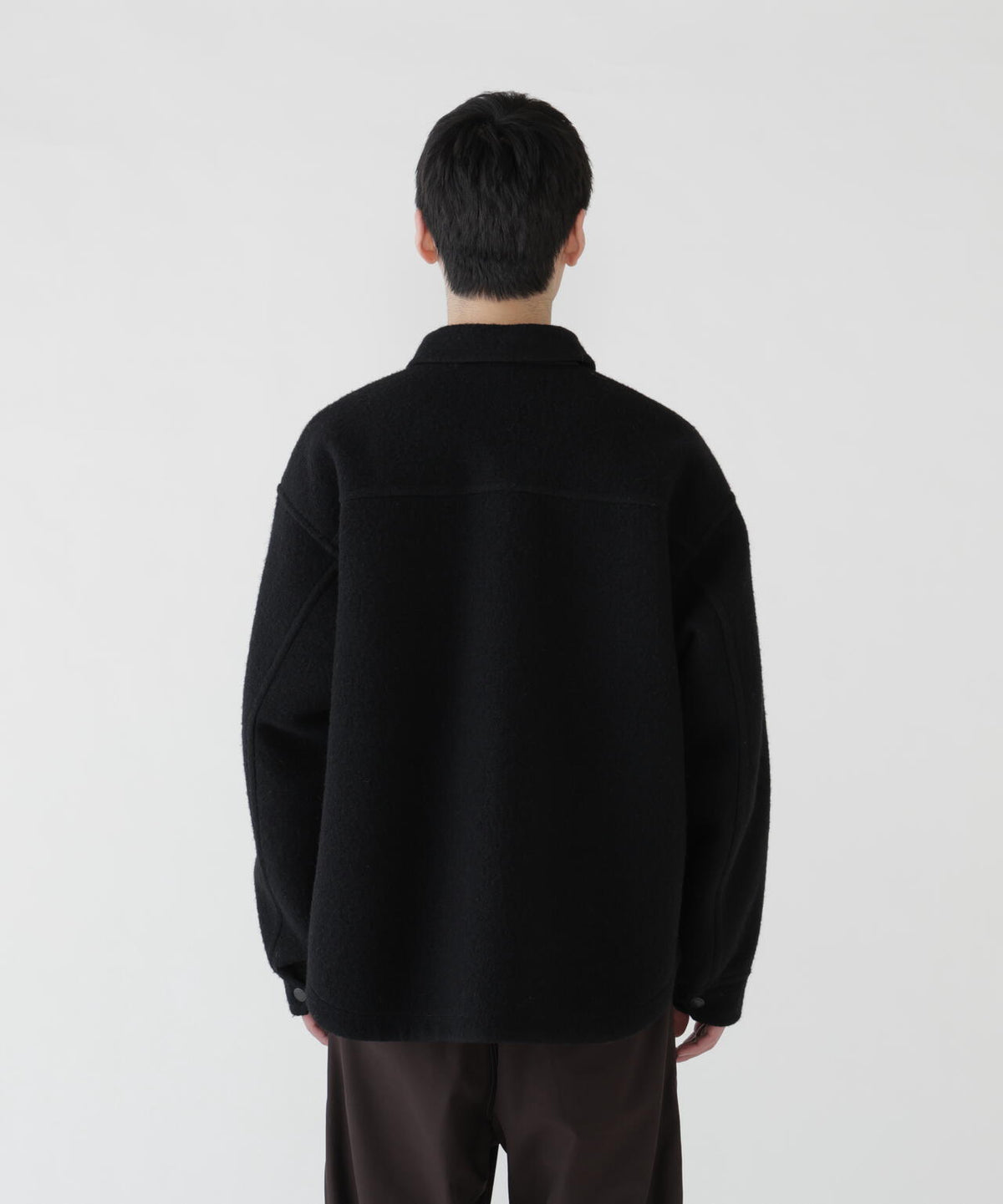 H:189/C:89/W:72/H:92 着用サイズ：XL