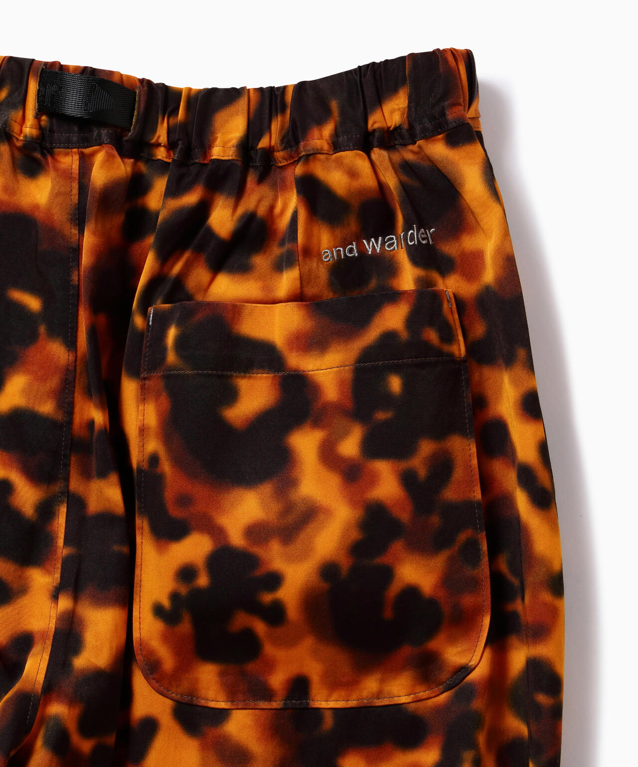 み♡ printed satin pants | and wander（アンドワンダー） ｜【公式】通販
