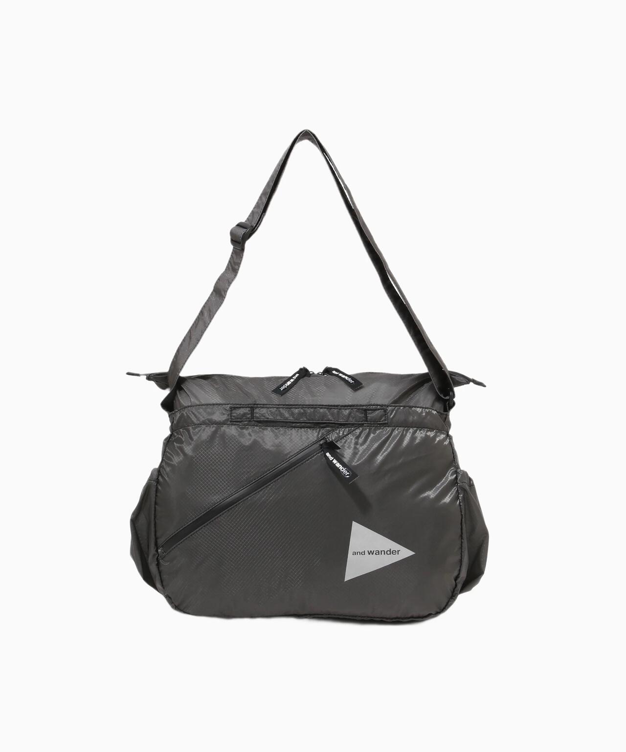 sil shoulder bag | and wander（アンドワンダー） ｜【公式】通販mix