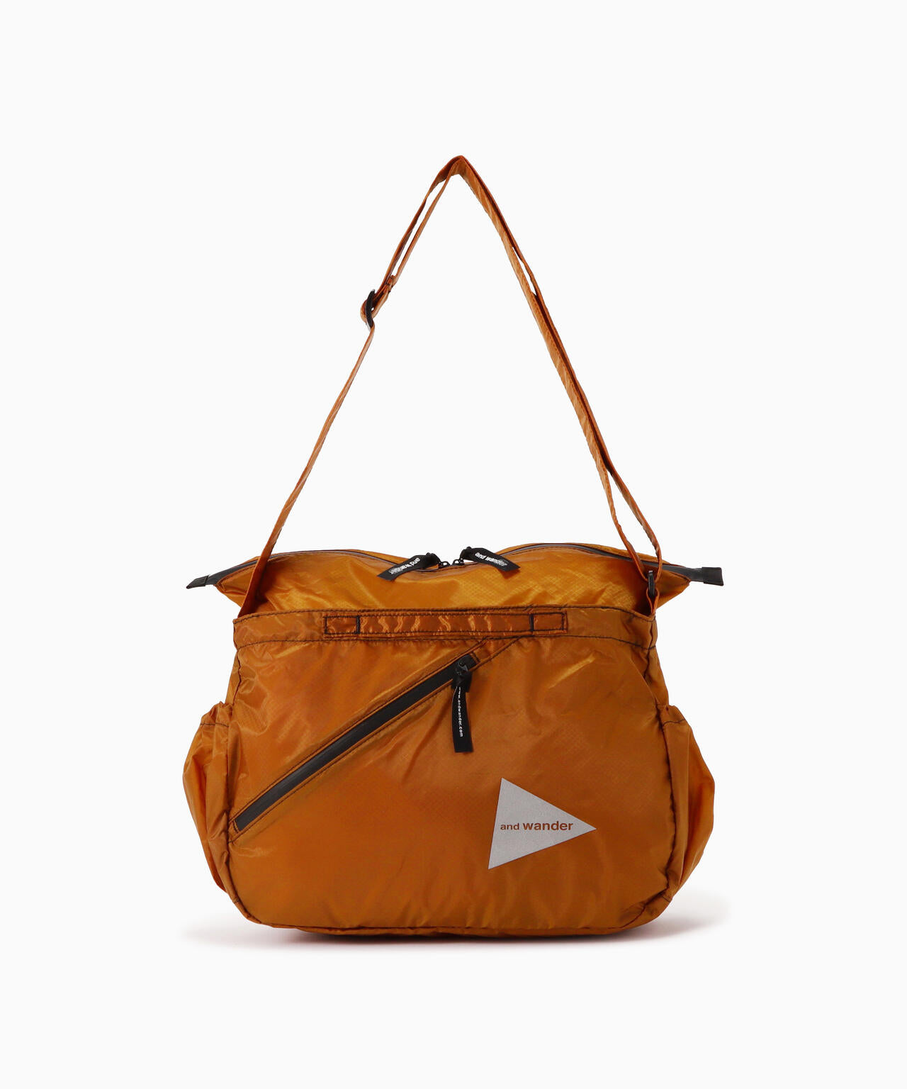 sil shoulder bag | and wander（アンドワンダー） ｜【公式】通販mix