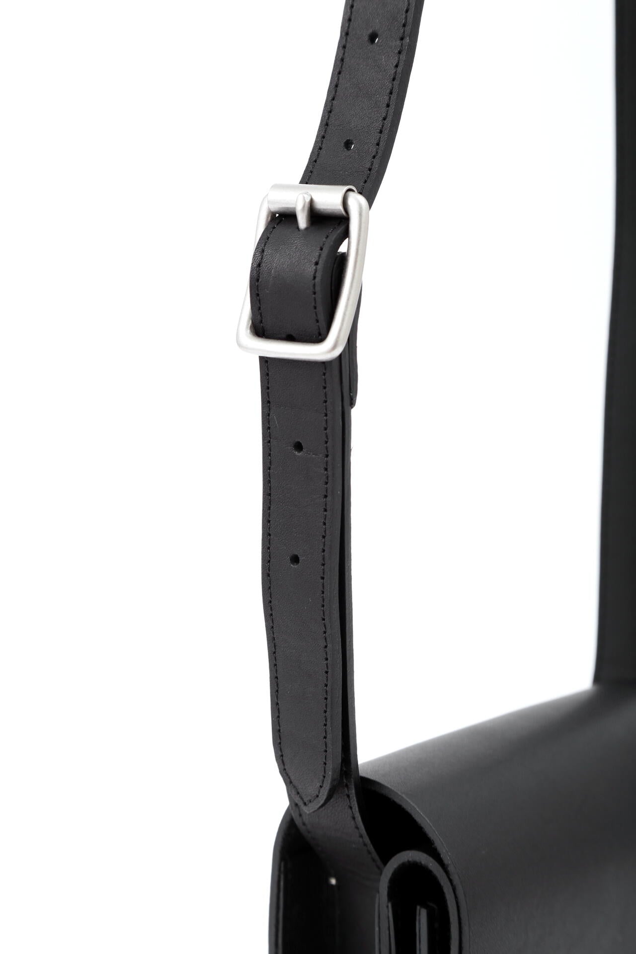 VEGITABLE TANNED LEATHER | MARGARET HOWELL（マーガレット・ハウエル