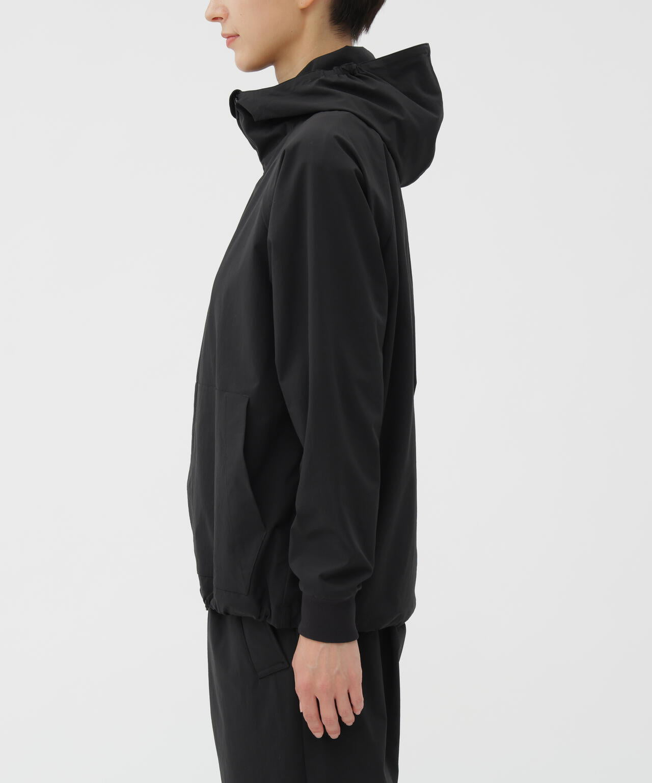 STRETCH POLYESTER HEAVY POPLIN BLOUSON
