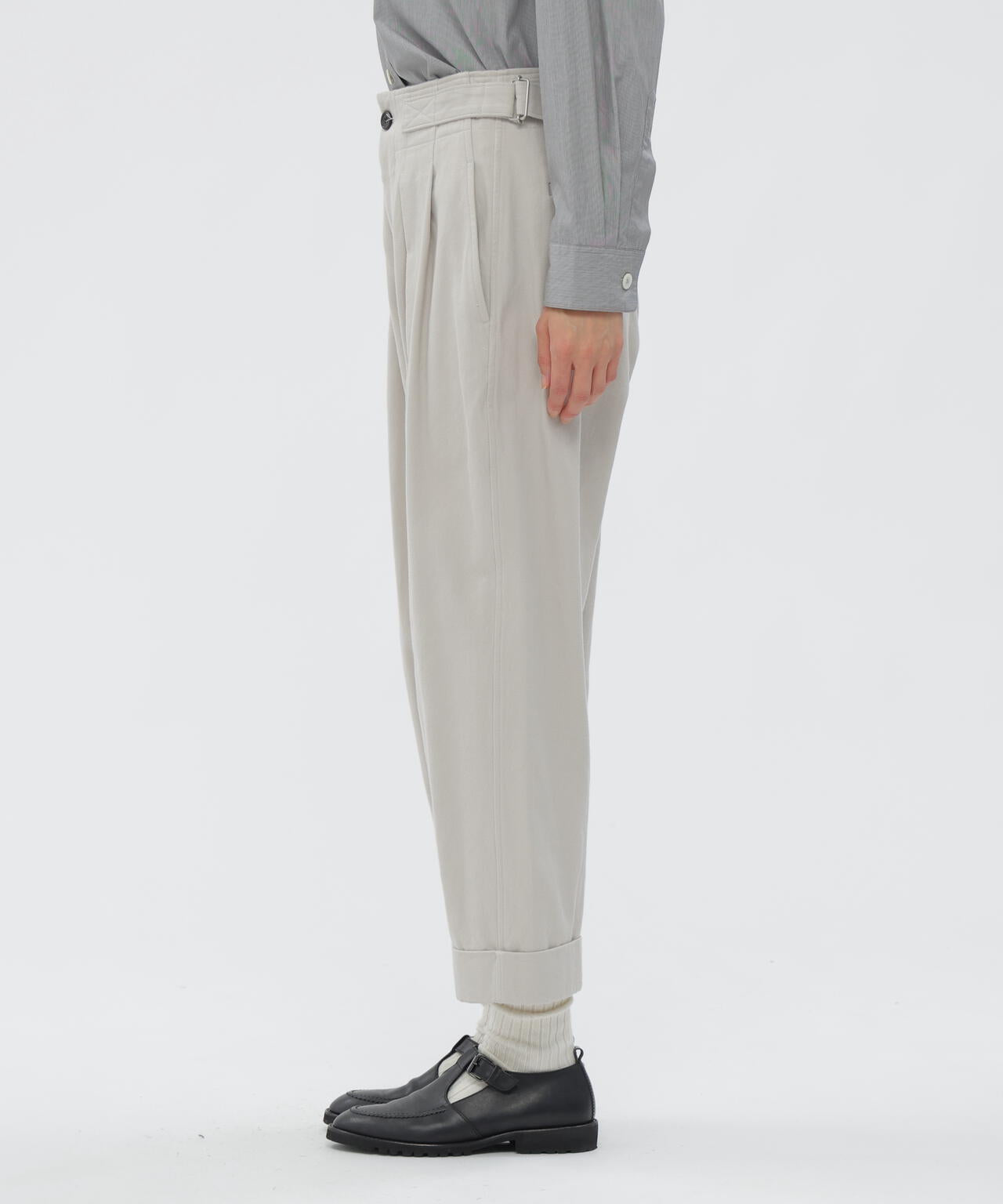 BRUSHED COTTON TWILL TROUSERS | MARGARET HOWELL（マーガレット