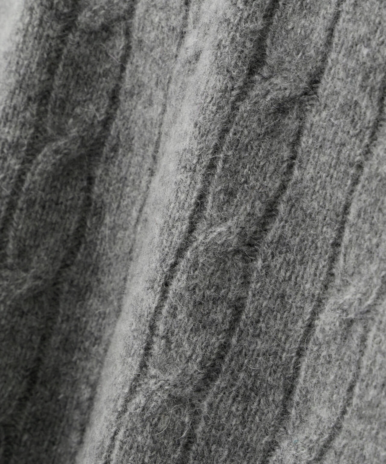 CASHMERE AND RECYCLED MERINO KNITWEAR | MARGARET HOWELL