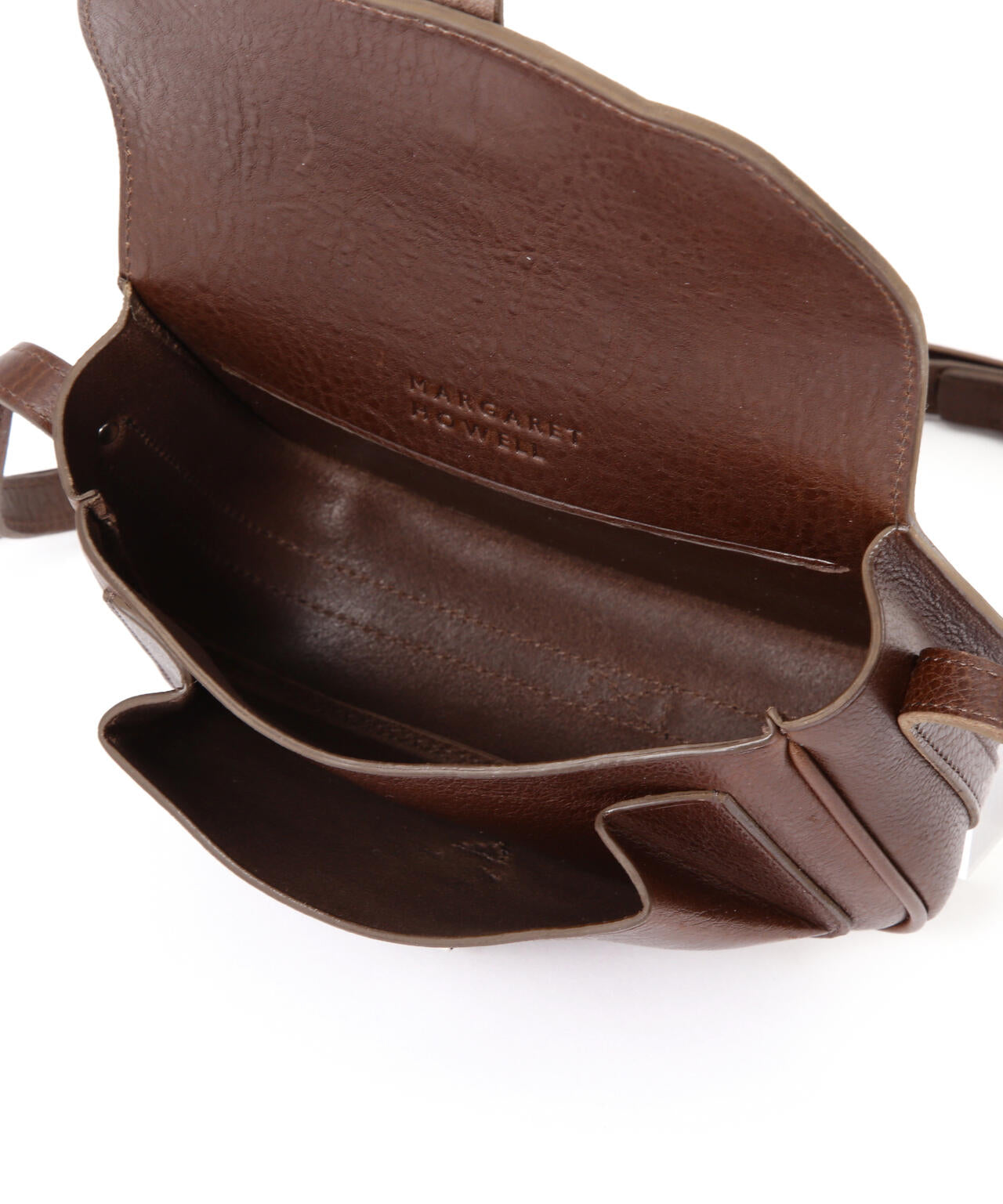 SADDLE LEATHER BAG | MARGARET HOWELL（マーガレット・ハウエル