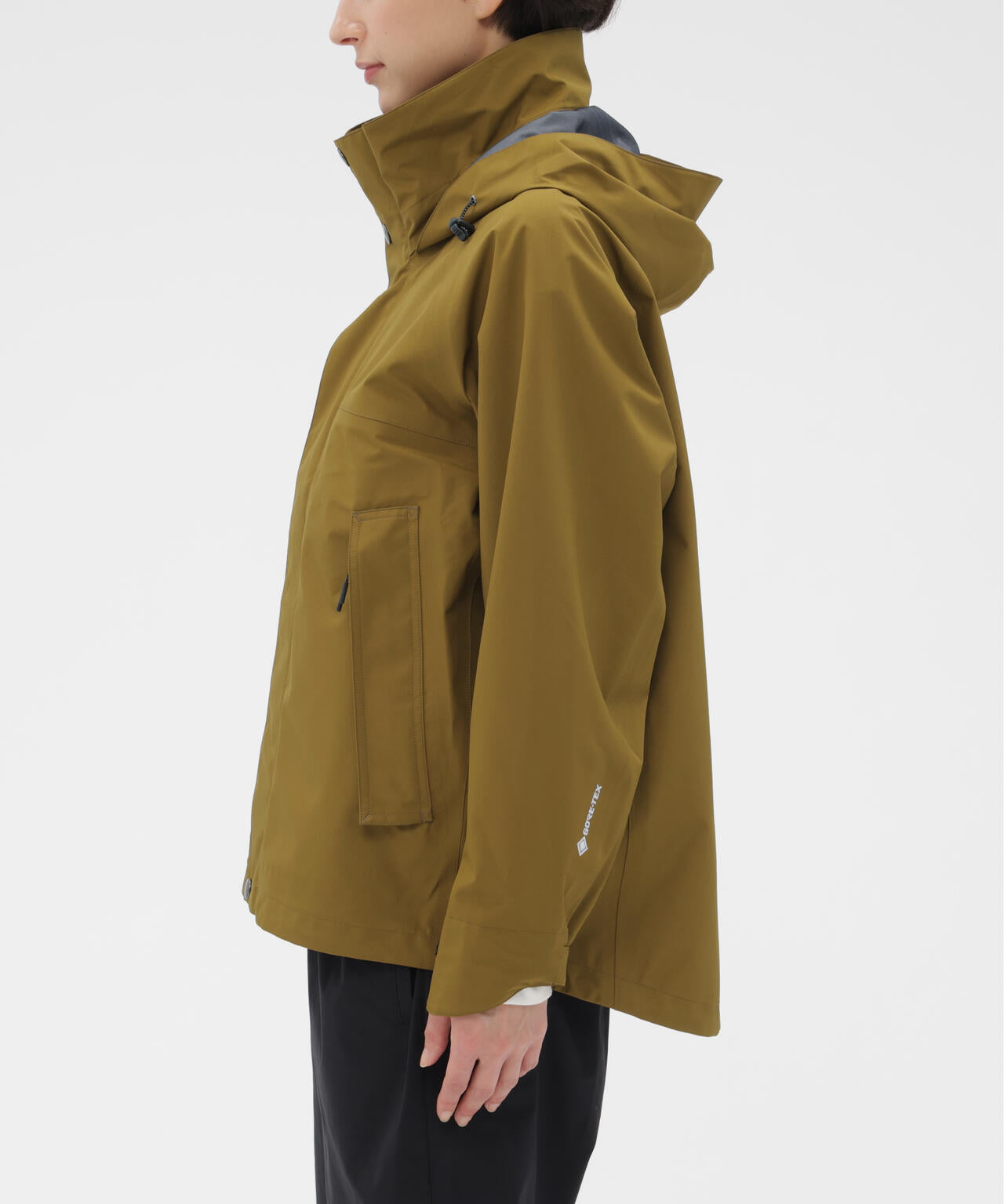 Gore-Tex RECYCKED POLYESTER POPLIN COAT