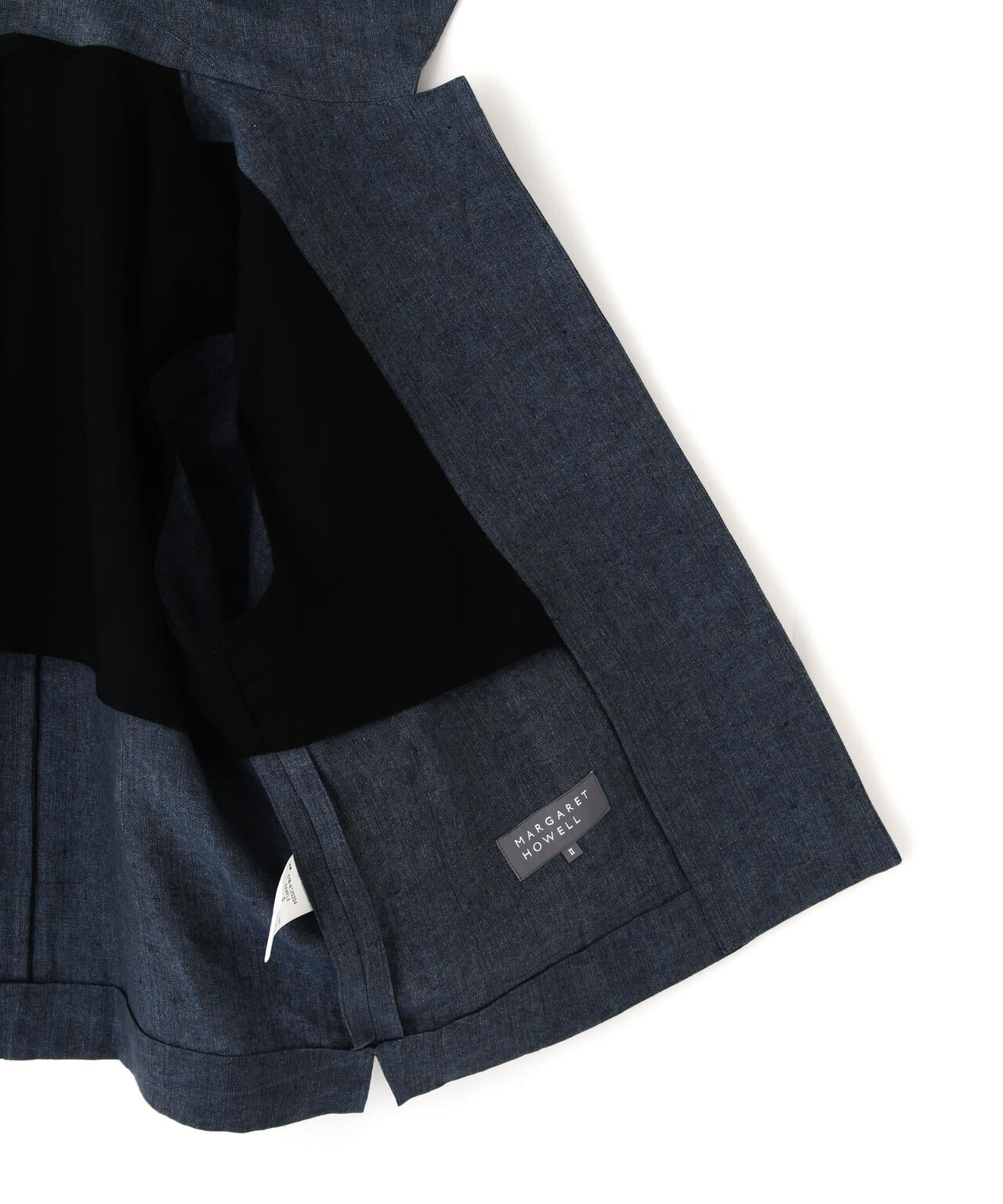 【MHL.】リネン×コットン生地ウエストコード付き短丈ブルゾン　ホワイト 代官山店から CANTON OVERALLS FOR MHL.の新作をご紹介 | MARGARET HOWELL
