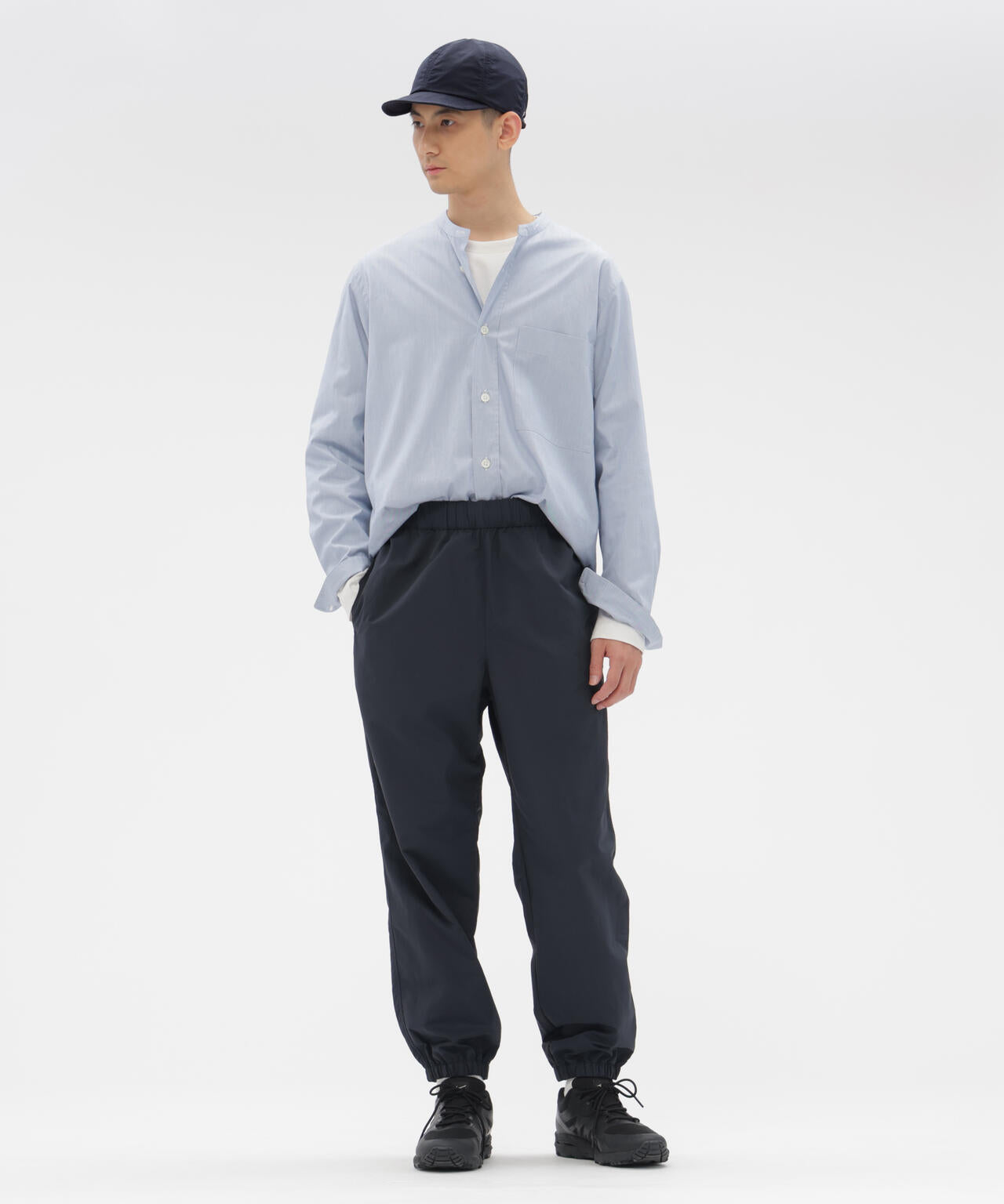 極美品 マーガレットハウエル 23SS MATT LINEN POPLIN MARGARET HOWELL（マーガレットハウエル）の「MATT LINEN POPLIN