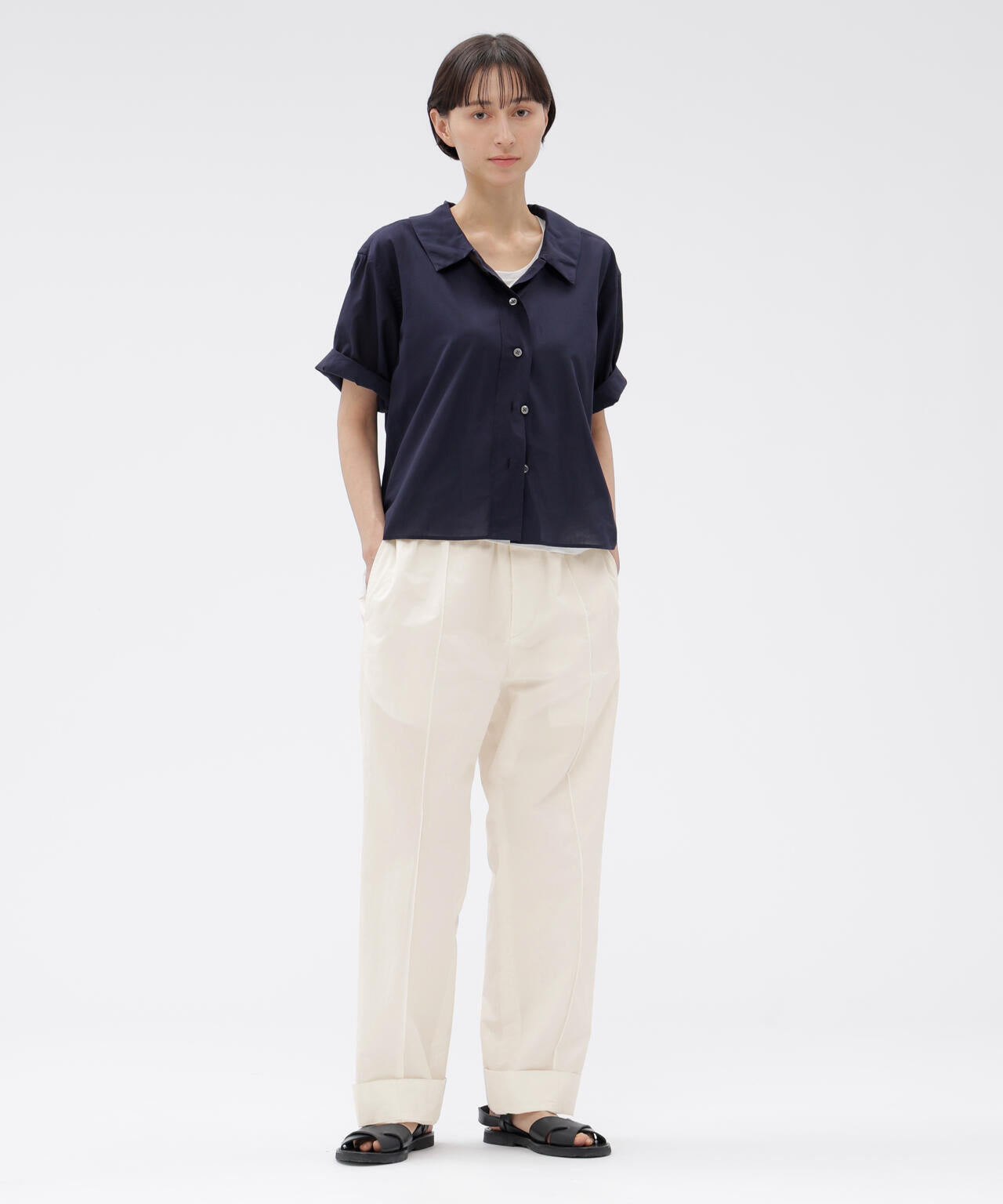 ぼんぼん【Margaret Howell】 LIGHT COTTON TWILL TROUSERS | MARGARET HOWELL（マーガレット