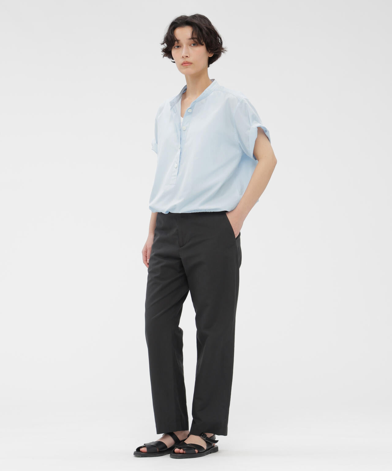 身長167cm　B78 W 56 H86 着用サイズ：II