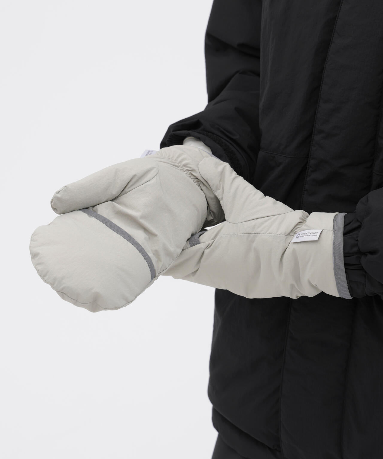 RECYCLED NYLON LIGHTWEIGHT RIP STOP MITTENS | MARGARET HOWELL