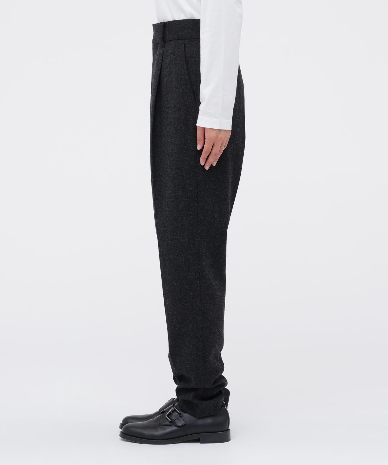 MILLED HERRINGBONE WOOL TROUSERS | MARGARET HOWELL（マーガレット