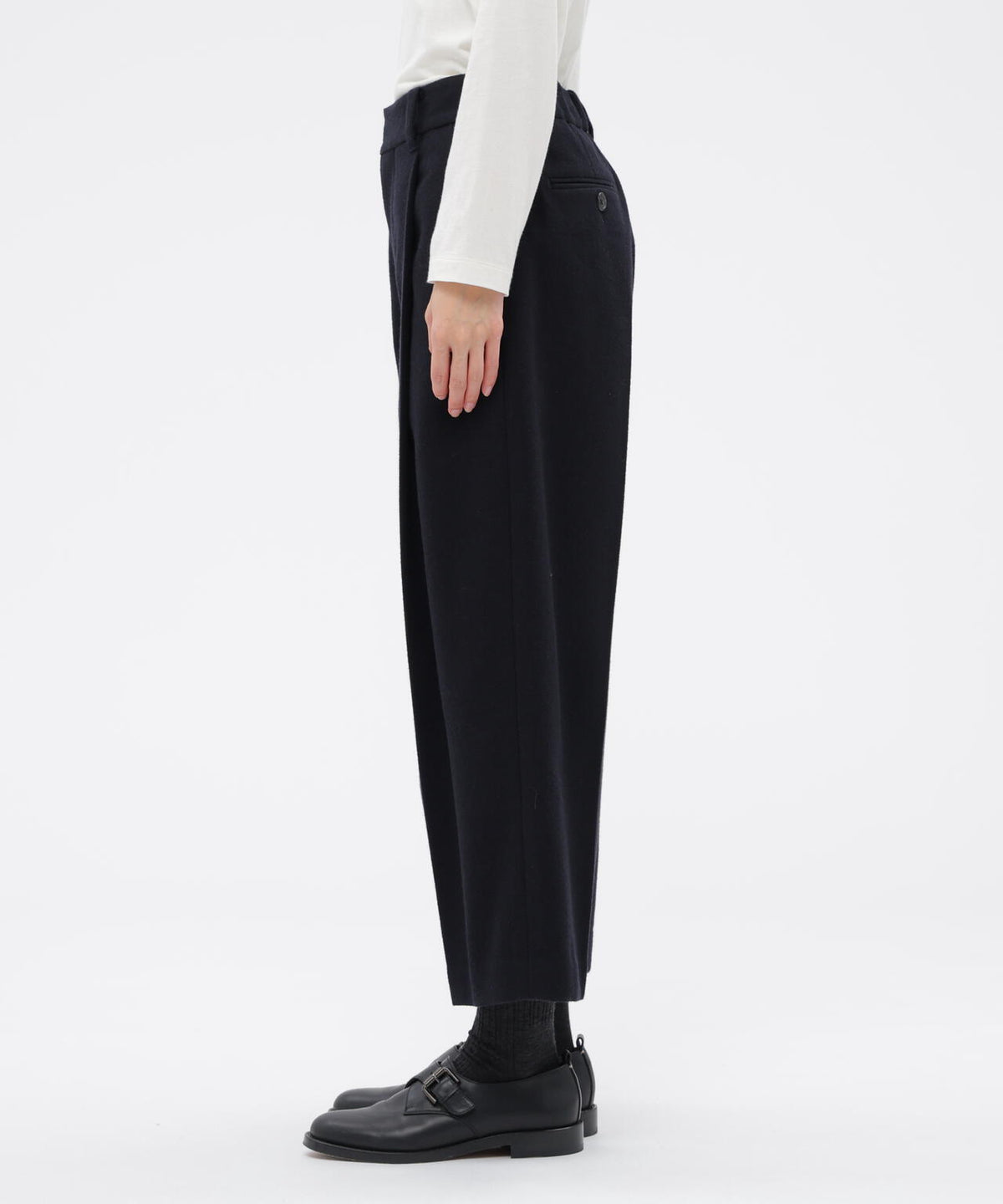 Height:175cm Chest:78cm Waist:60cm 着用サイズ：II