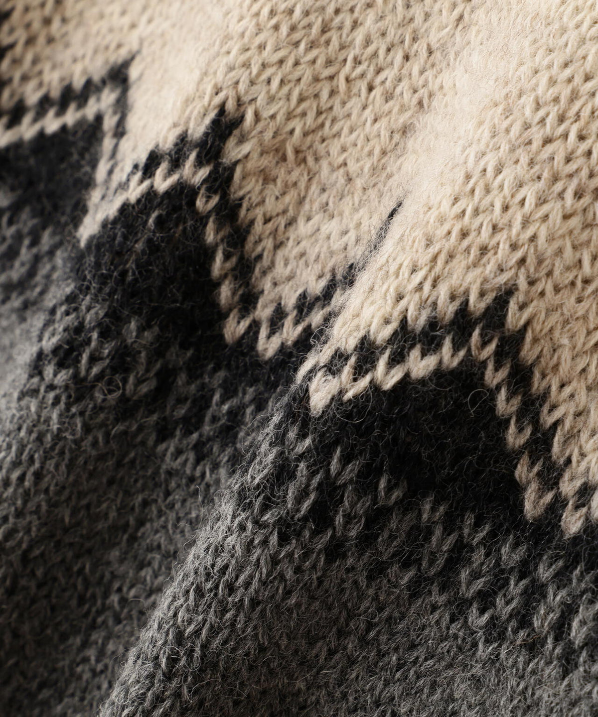 FAIRISLE NATURAL WOOL KNITWEAR